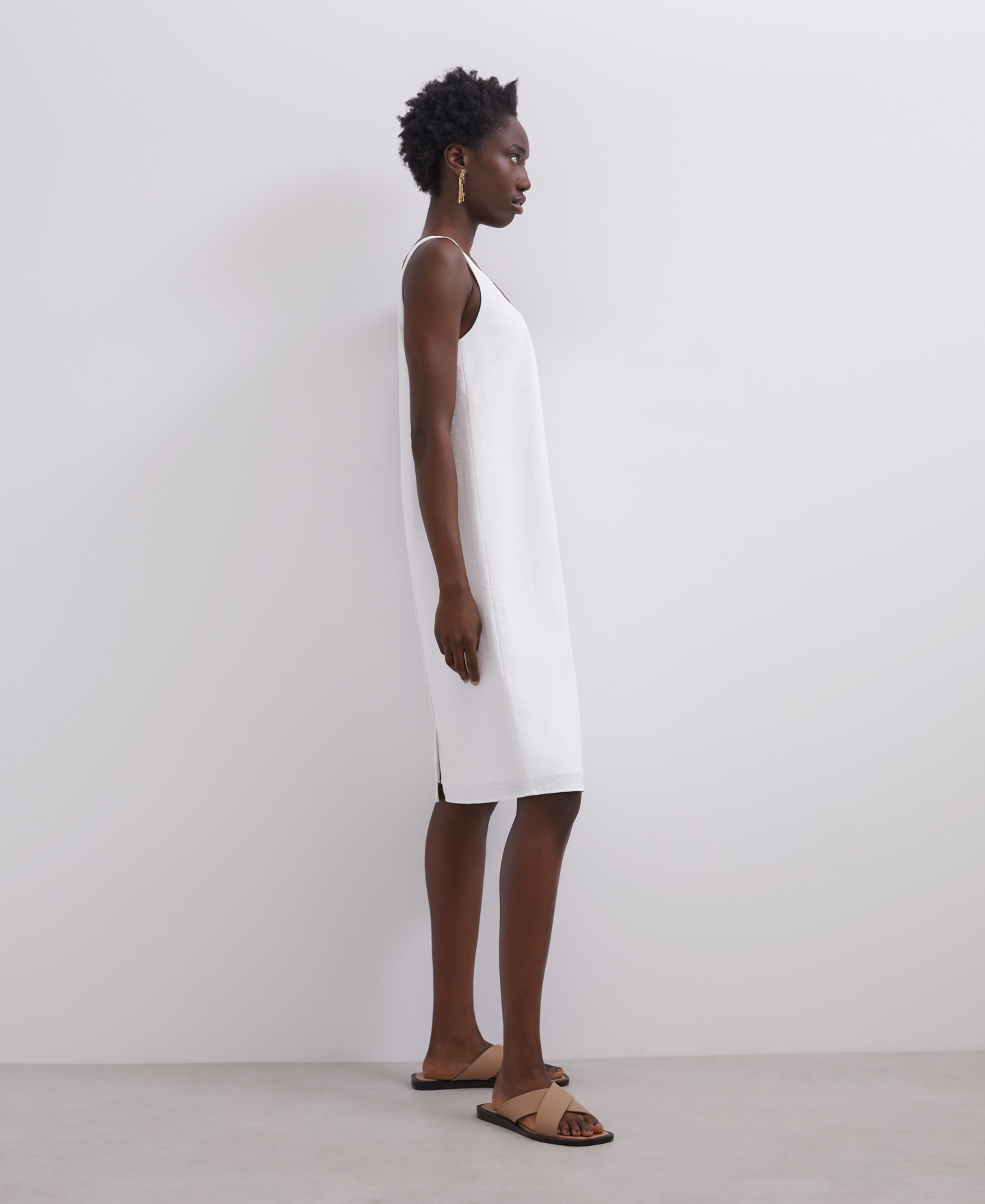 Square neckline dress image number 2