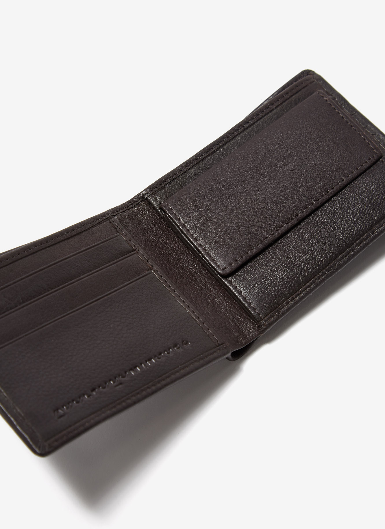 Leather wallet with elastic closure image number 2