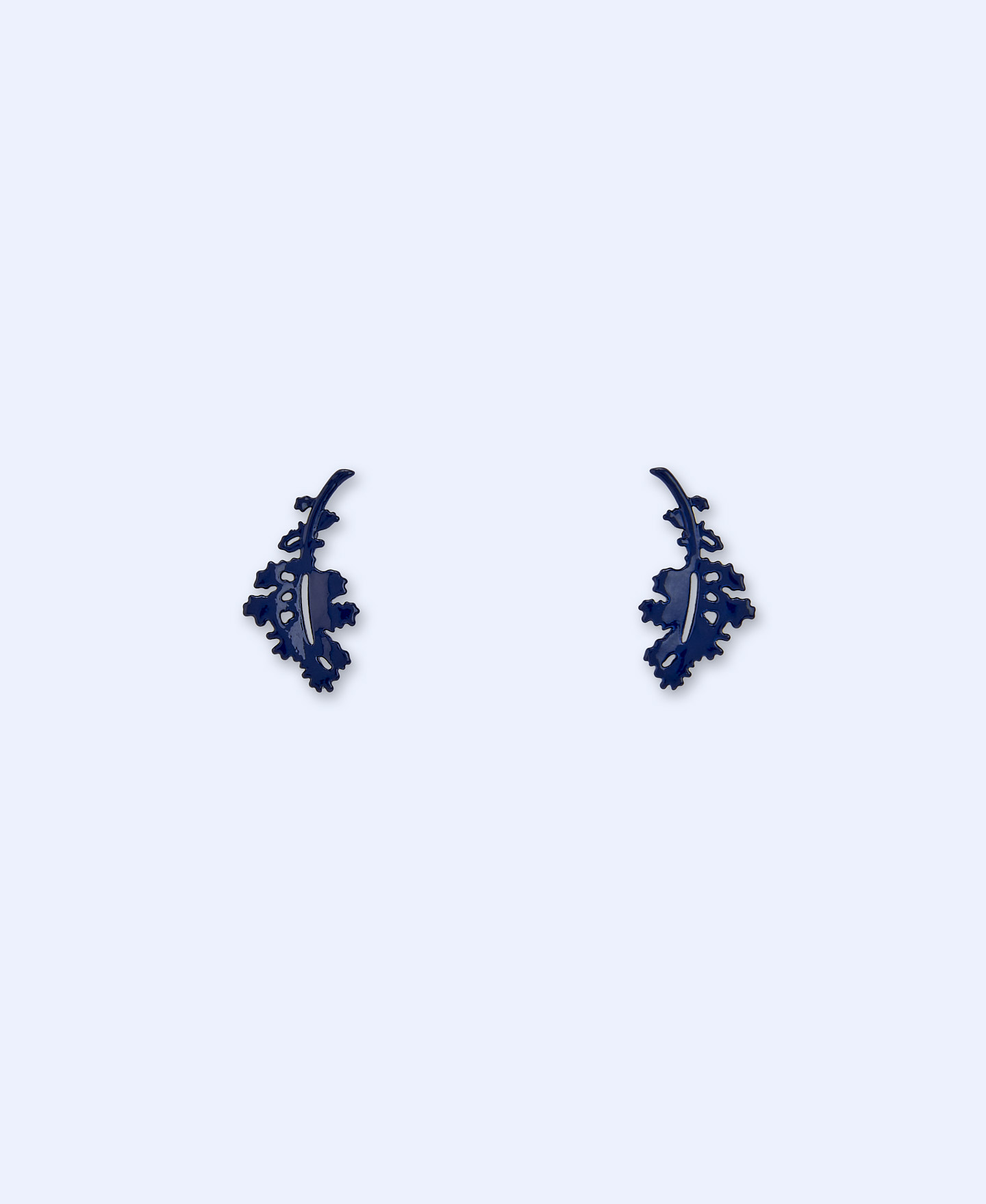 Brass and resine Hoja earring image number 0