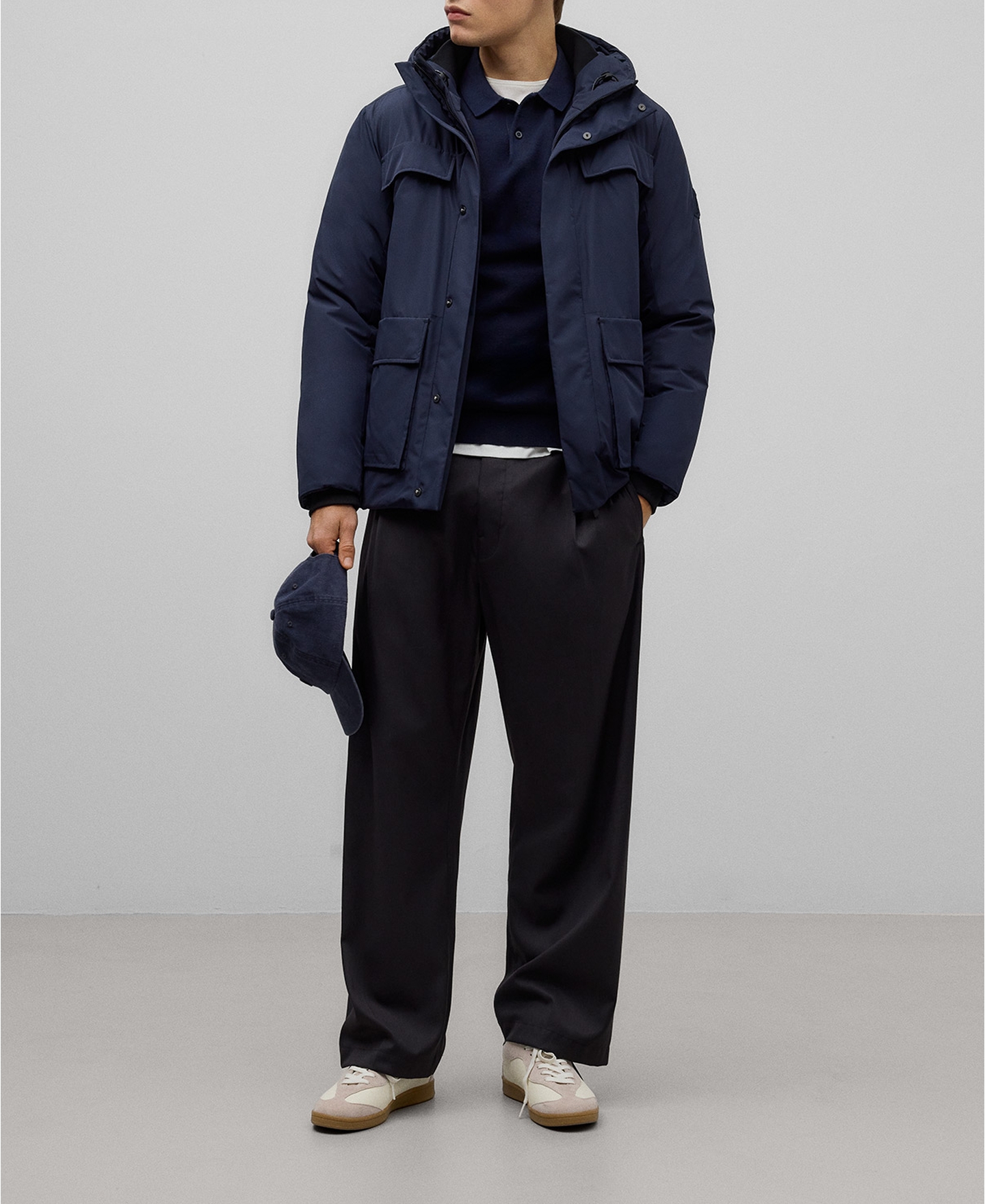 Navy blue padded parka man image number 1