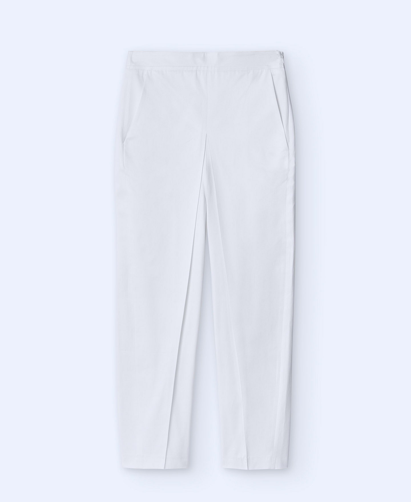 Pantalón con pliegue en algodón orgánico image number 4