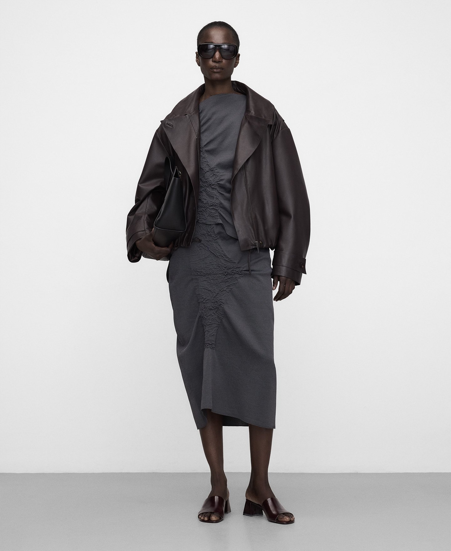 Midi-Rock aus gerafftem Strick image number 1