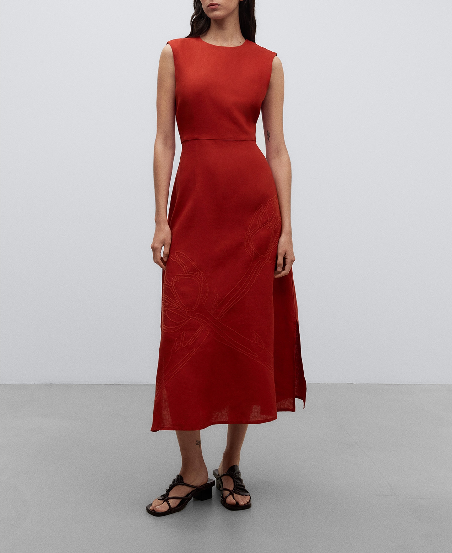 Vestido negro flecos poliéster reciclado image number 1