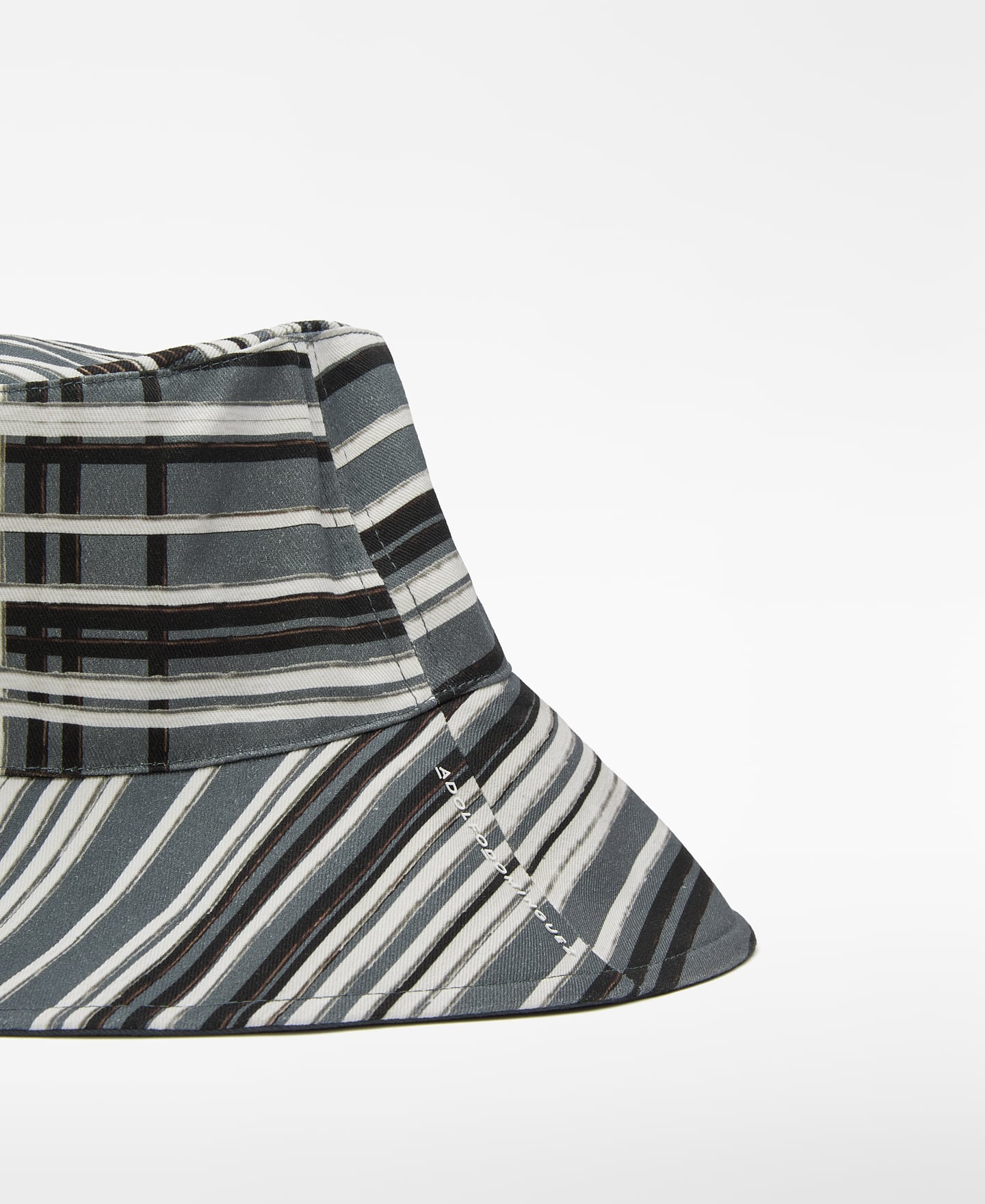 Cotton printed bucket hat image number 1