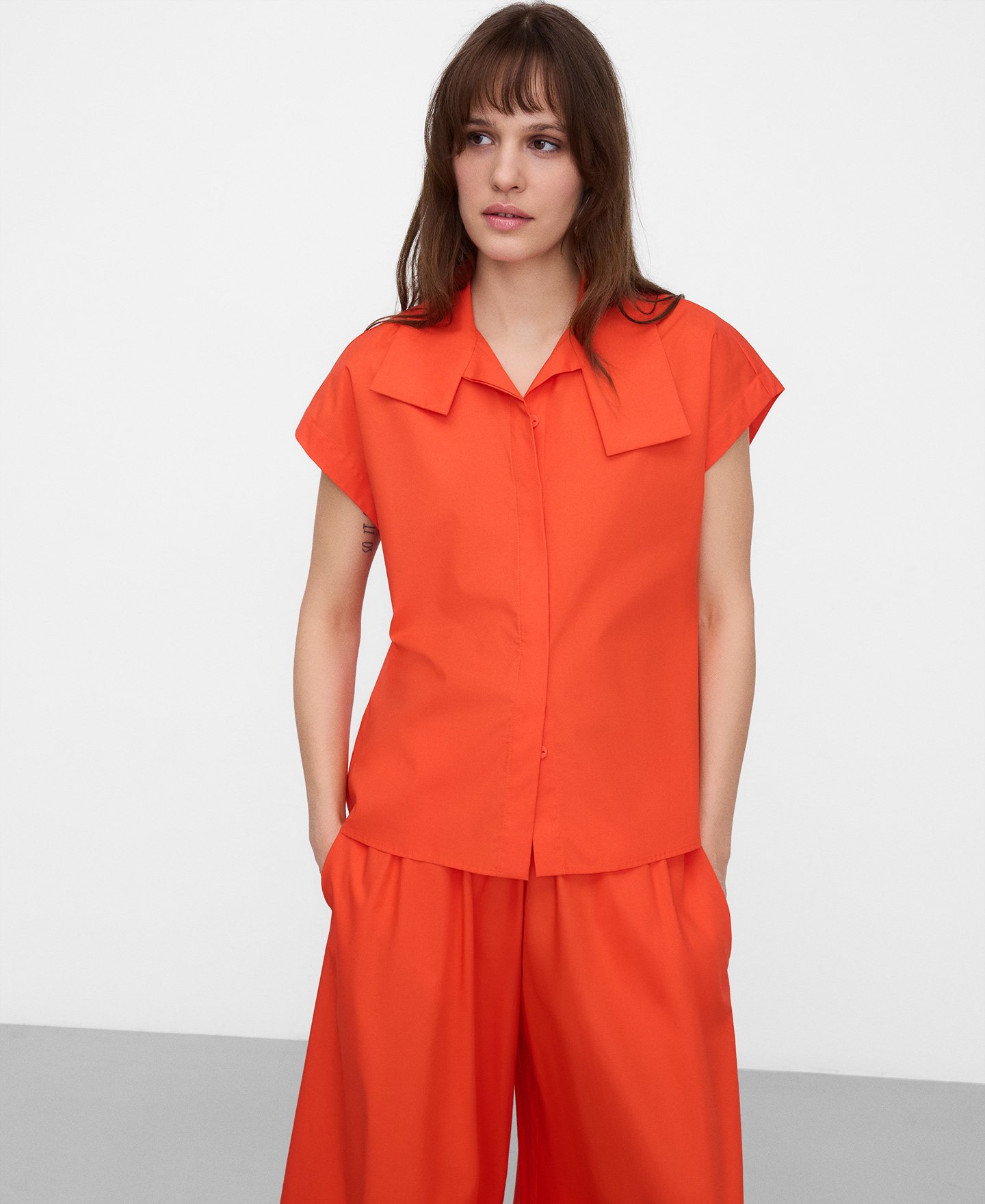 Open band collar straight shirt image number 0