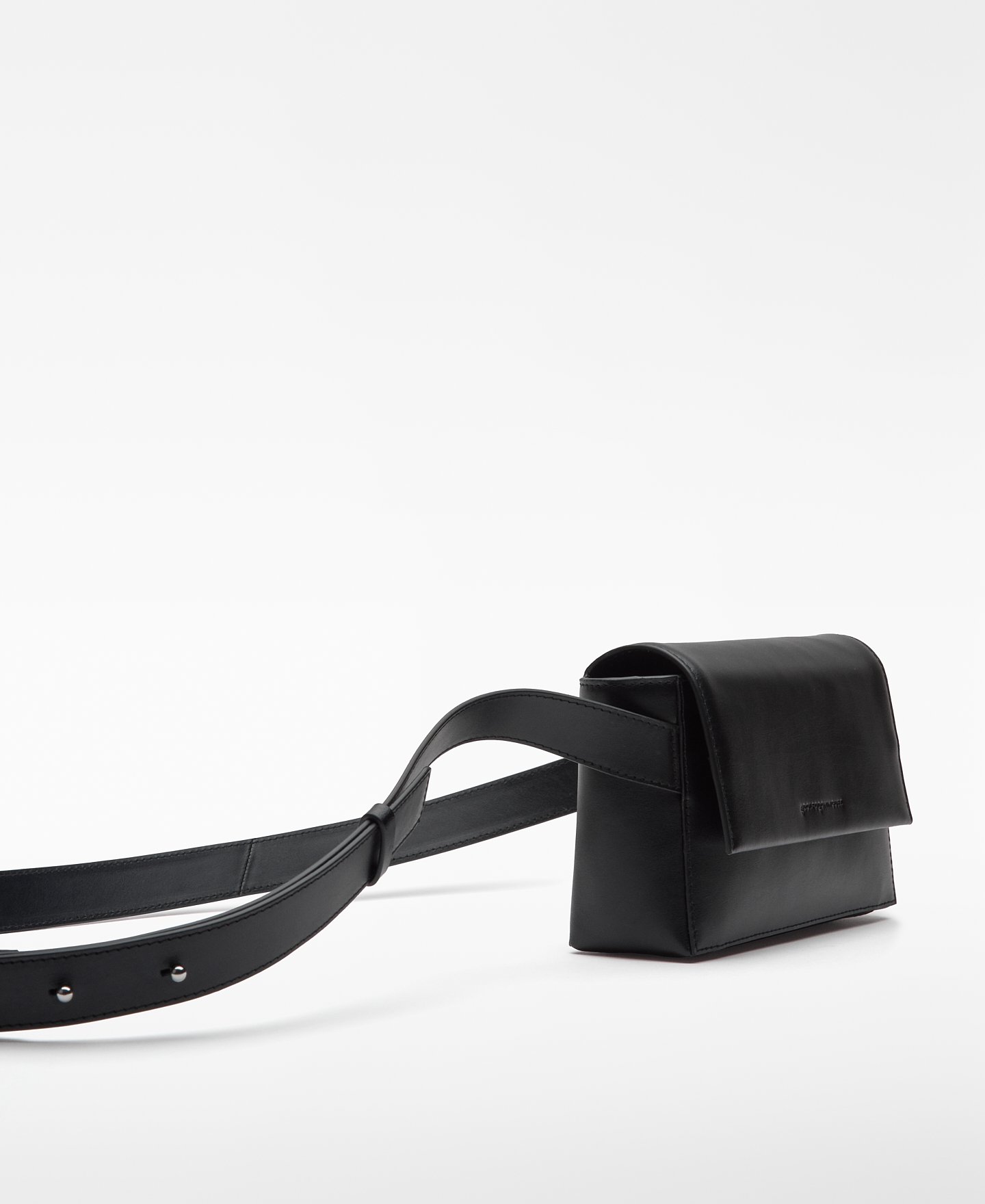 Box-shaped leather crossbody bag man image number 0