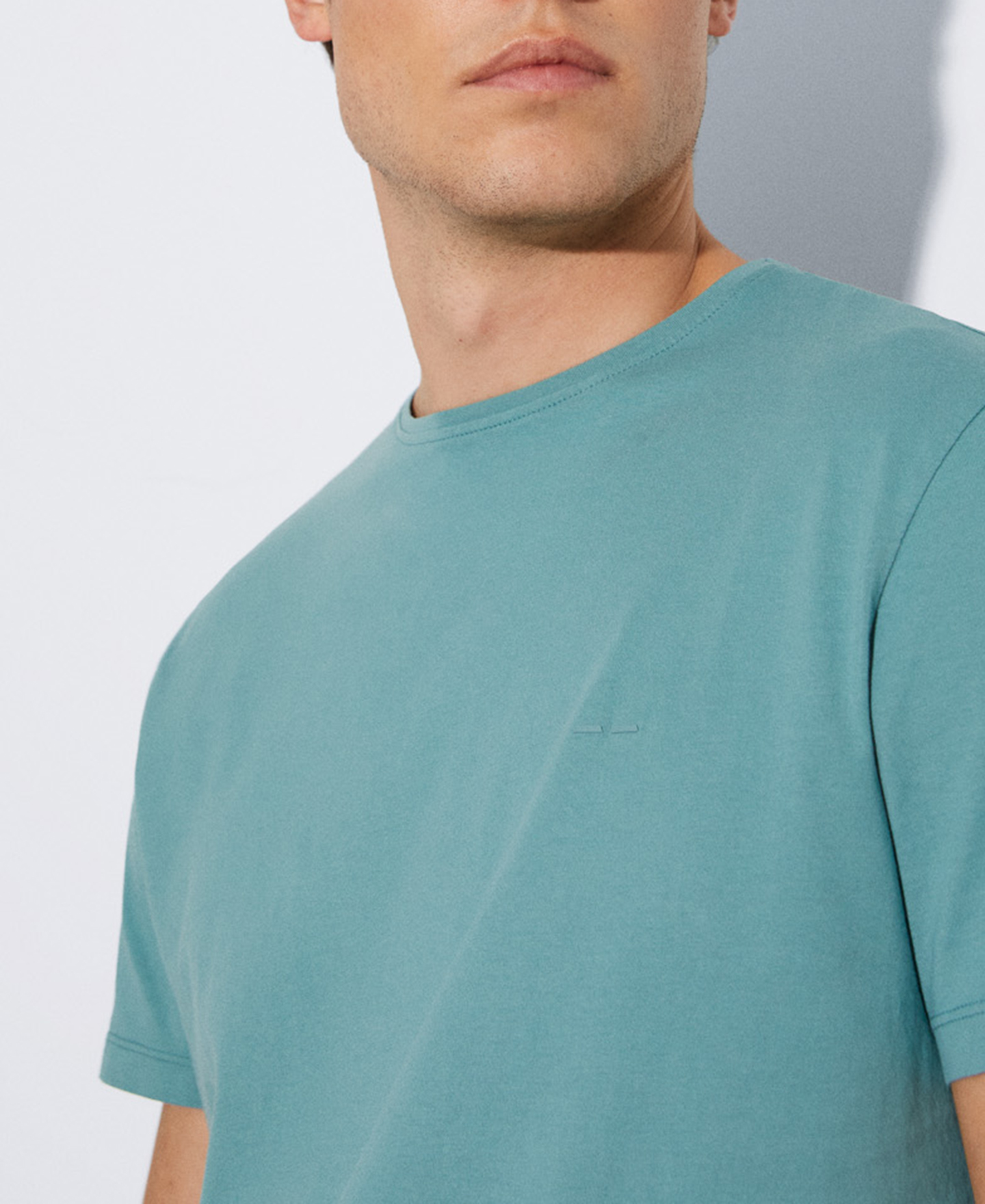 Short-sleeved cotton t-shirt image number 3