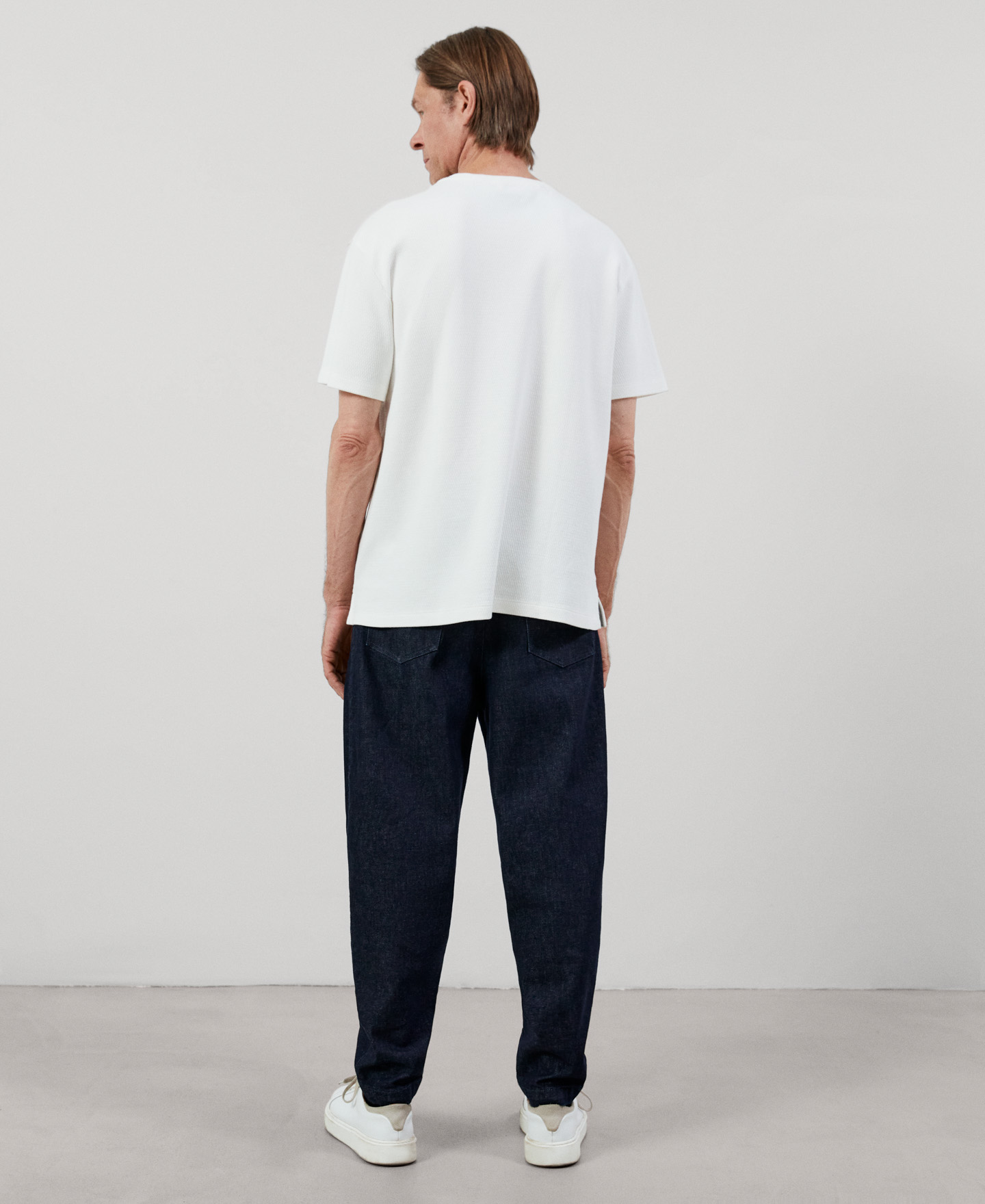 Camiseta oversize en algodón orgánico image number 2