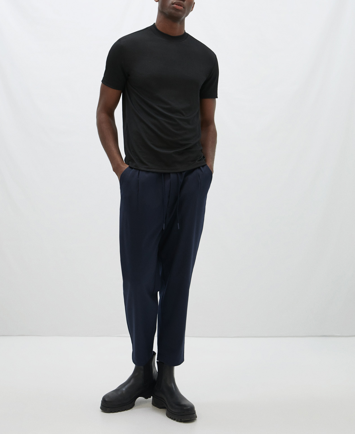 Crew neck t-shirt in wrinkled fabric image number 1
