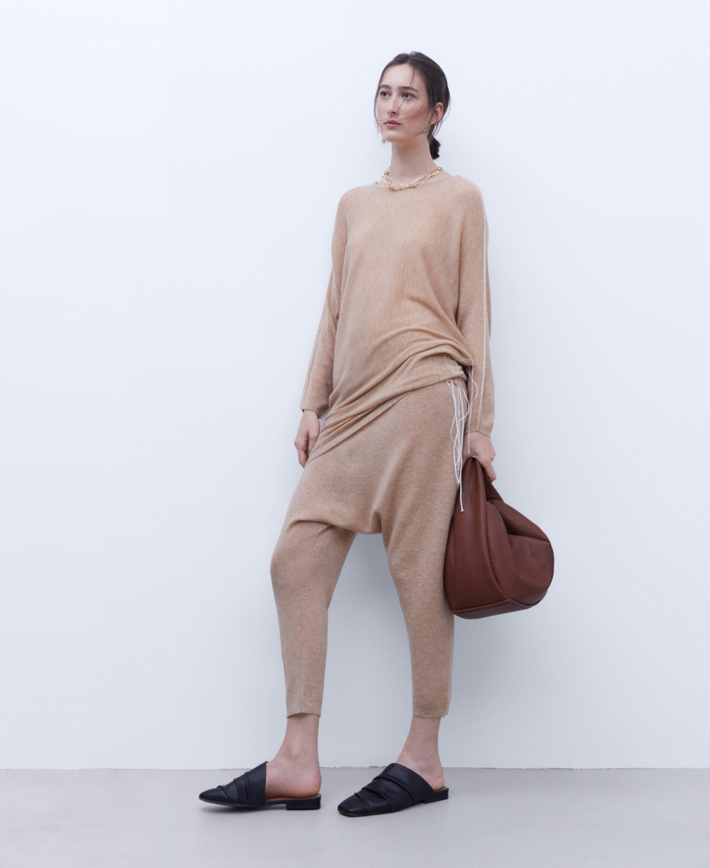 Merino wool trousers image number 1