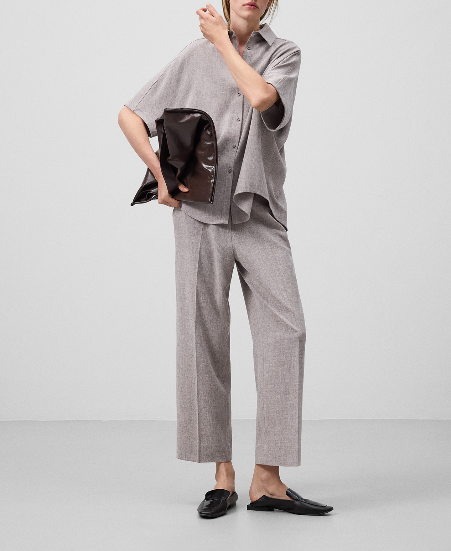 Camisa oversize manga corta mujer image number 1