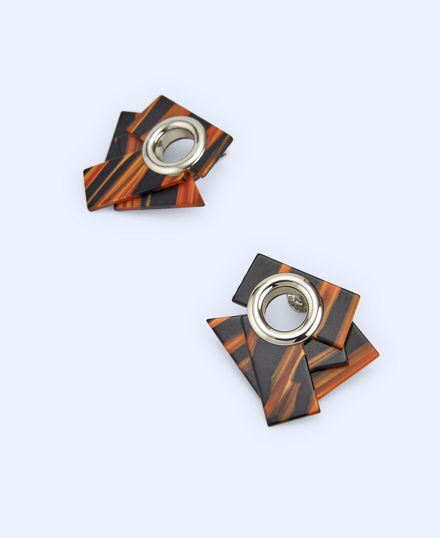 Rectangular layered earring in resin image number 1