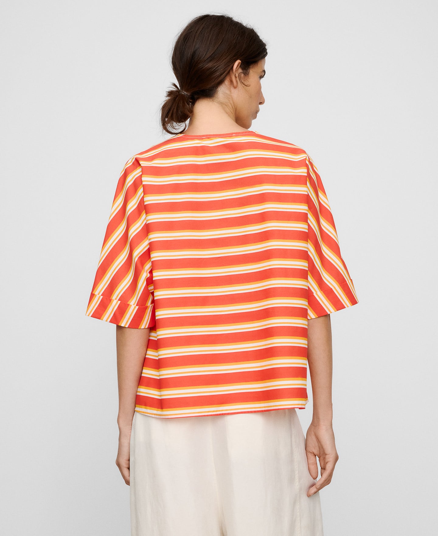 Blusa rayas escote pico algod&oacute;n image number 2