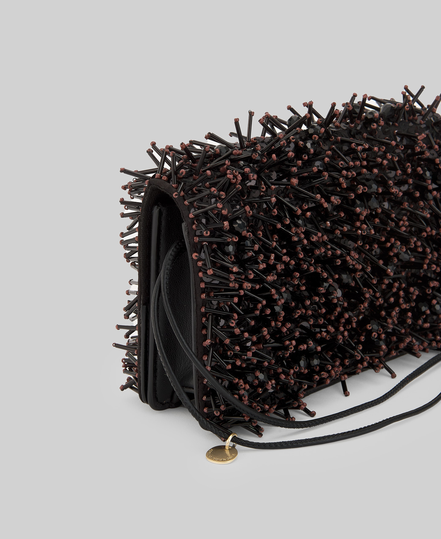 Beaded cocktail crossbody woman image number 3