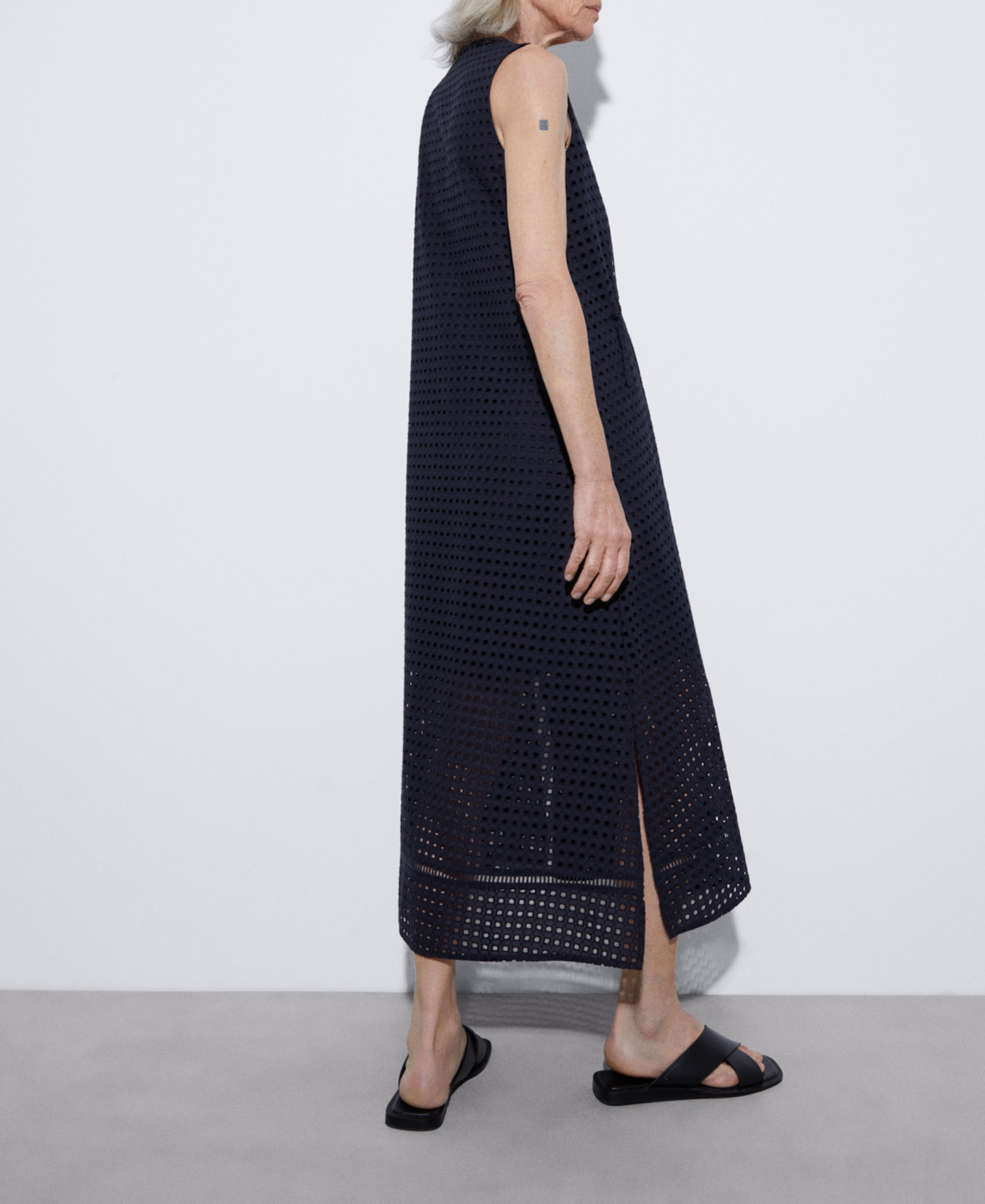Waist gathered dress image number 2