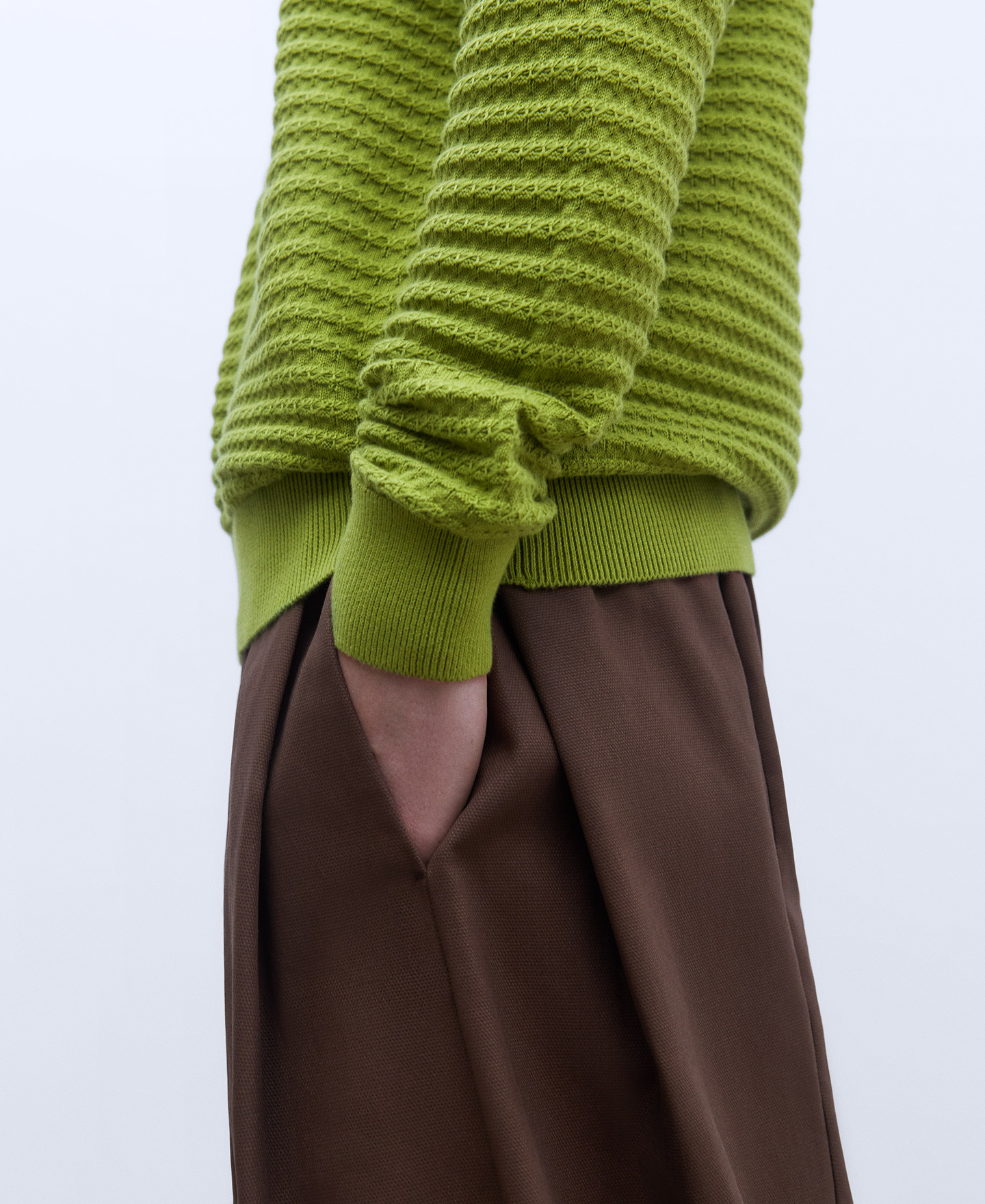 Cotton round neck sweater. image number 3