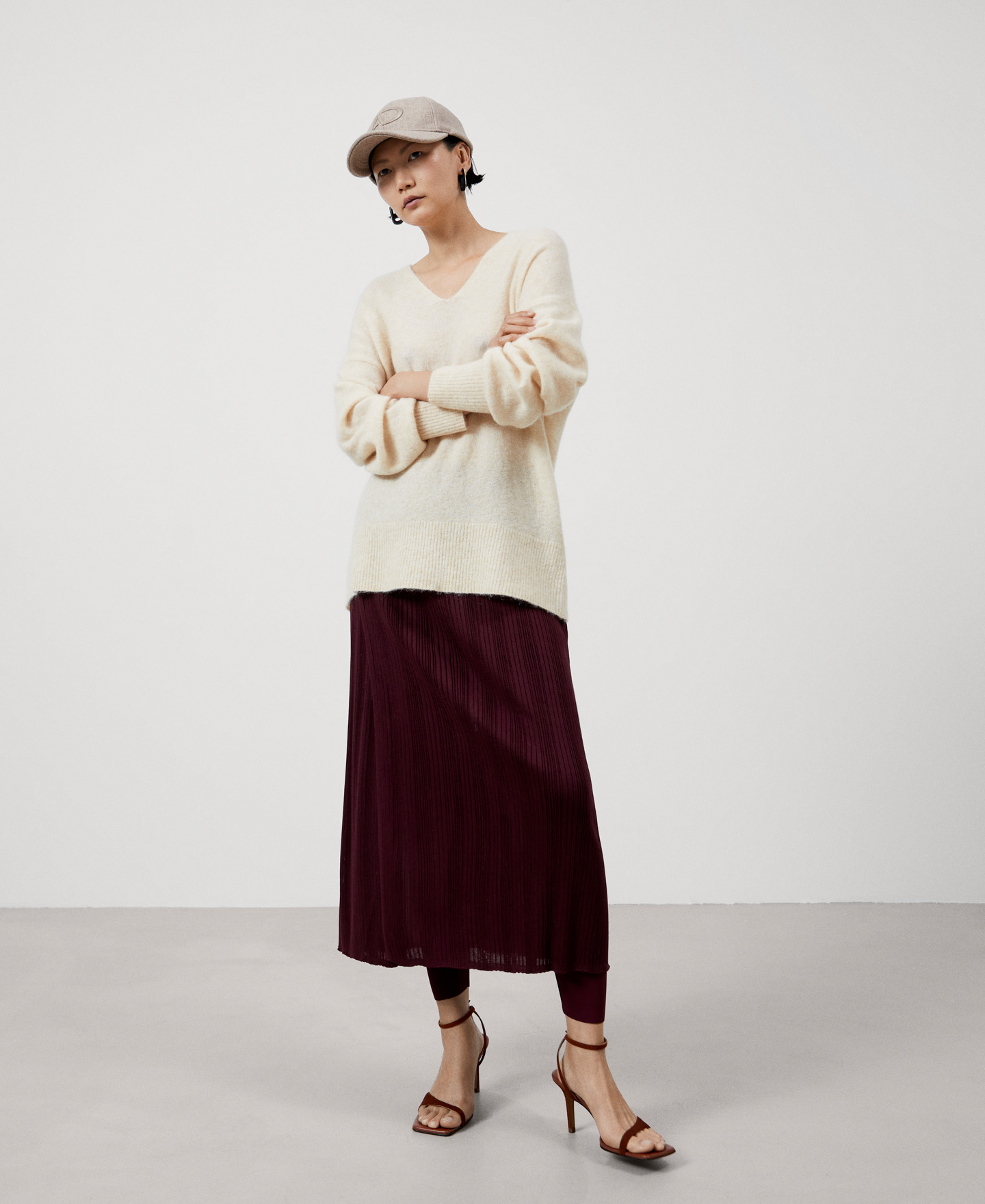 Jersey cuello pico en mohair image number 1