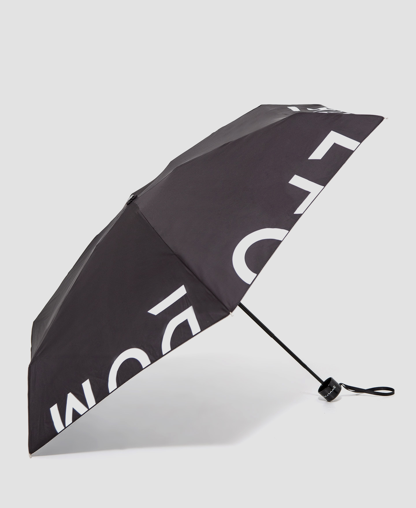 Folding umbrella with envelope cover image number 0