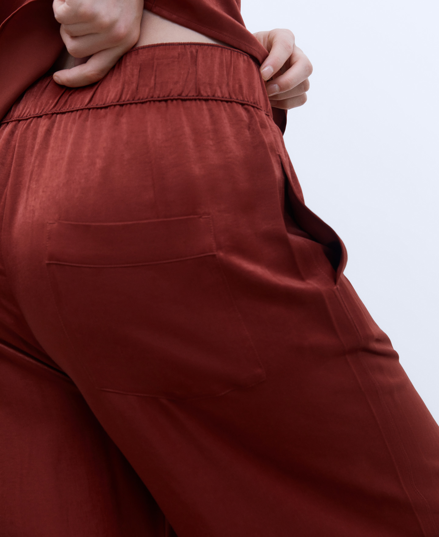 Pantalón de corte recto image number 3