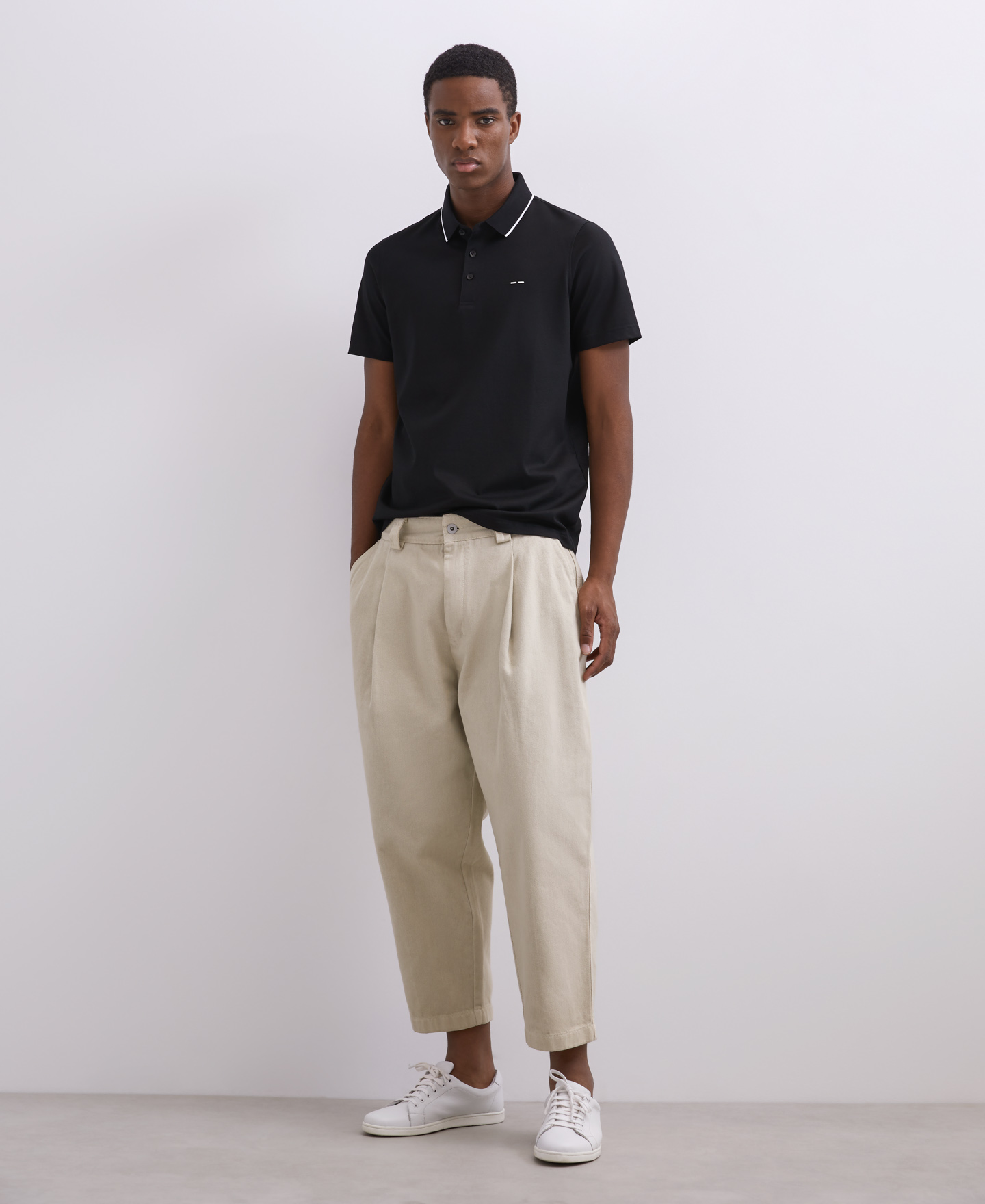 White shirt collar polo image number 0