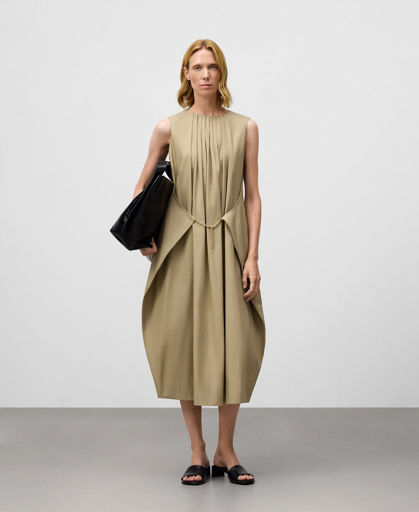 Pleated dress with chain detail woman image number 1