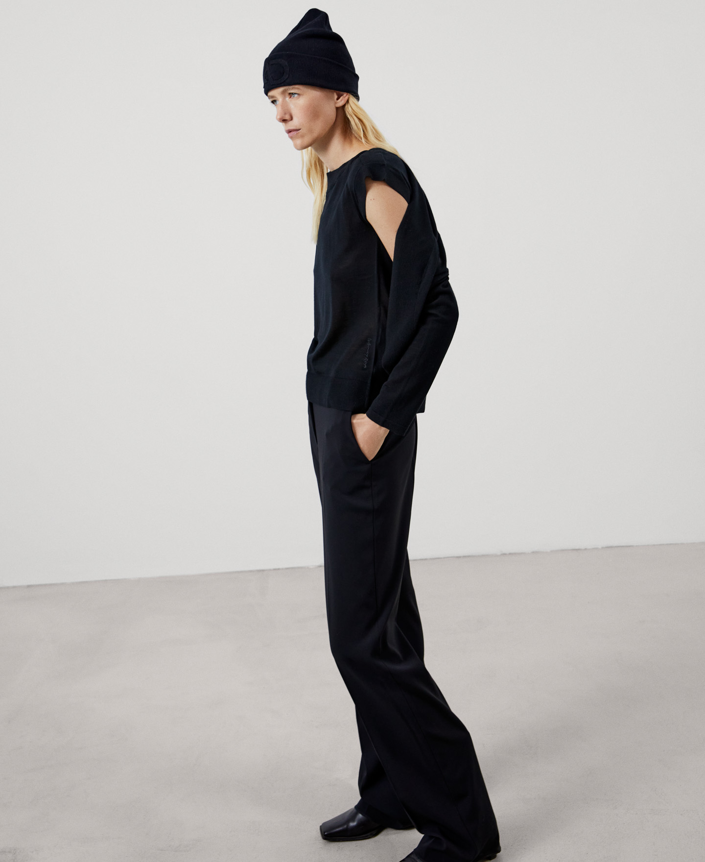 Merino wool bateau neckline twinset image number 5