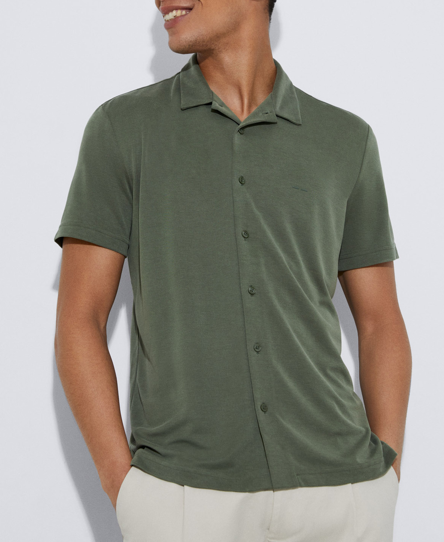 Polo en modal responsable image number 0