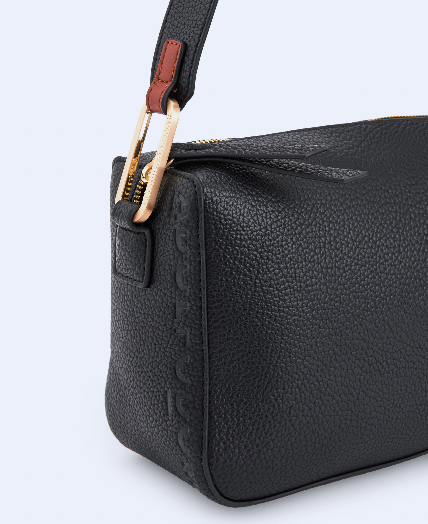 Recycled material shoulder bag image number 3