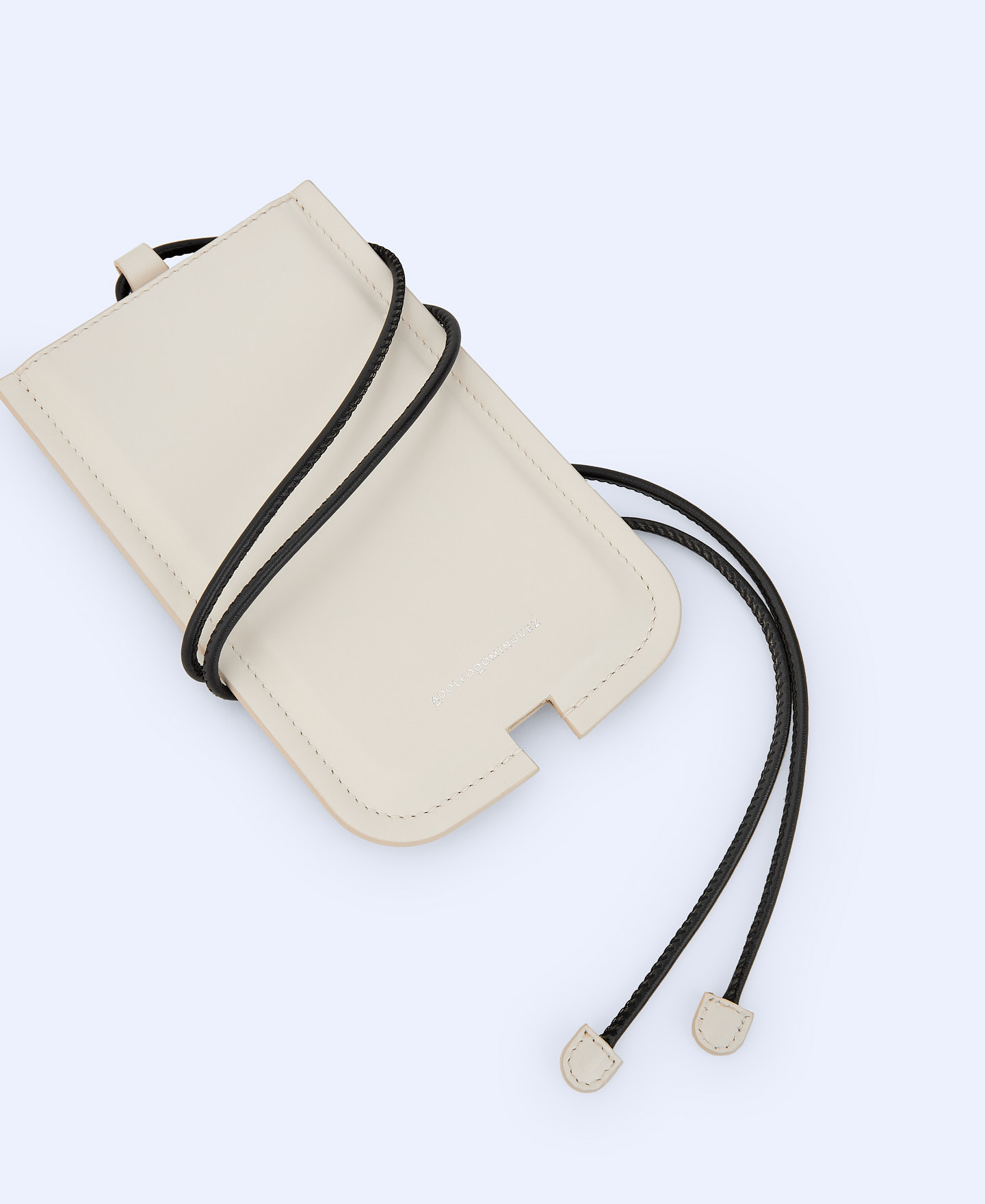 Smooth leather phone holder image number 2