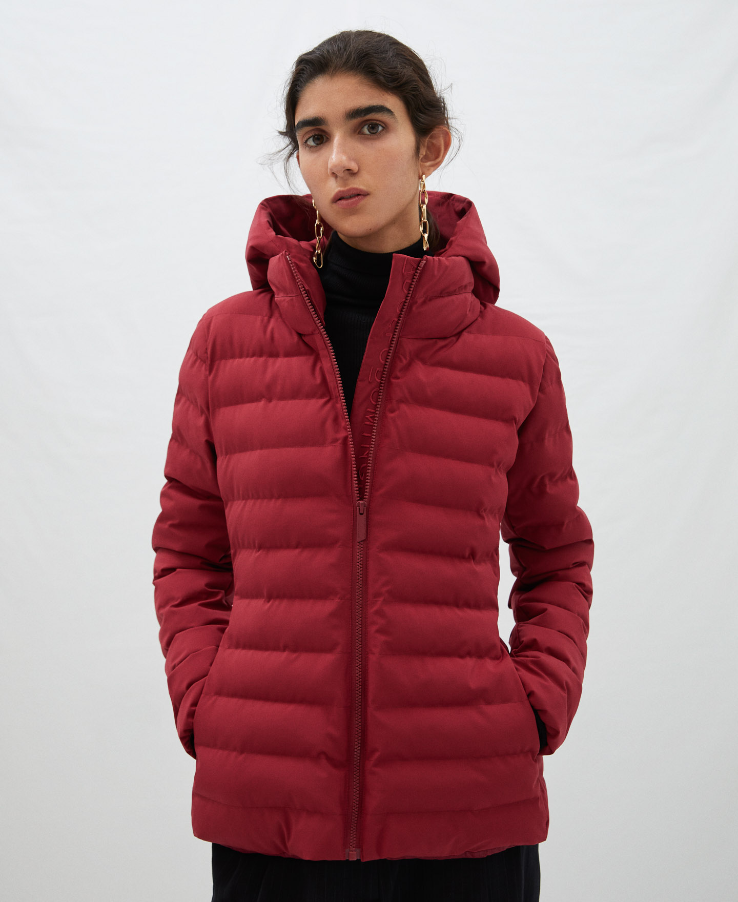 Chaquetón acolchado capucha desmontable image number 0