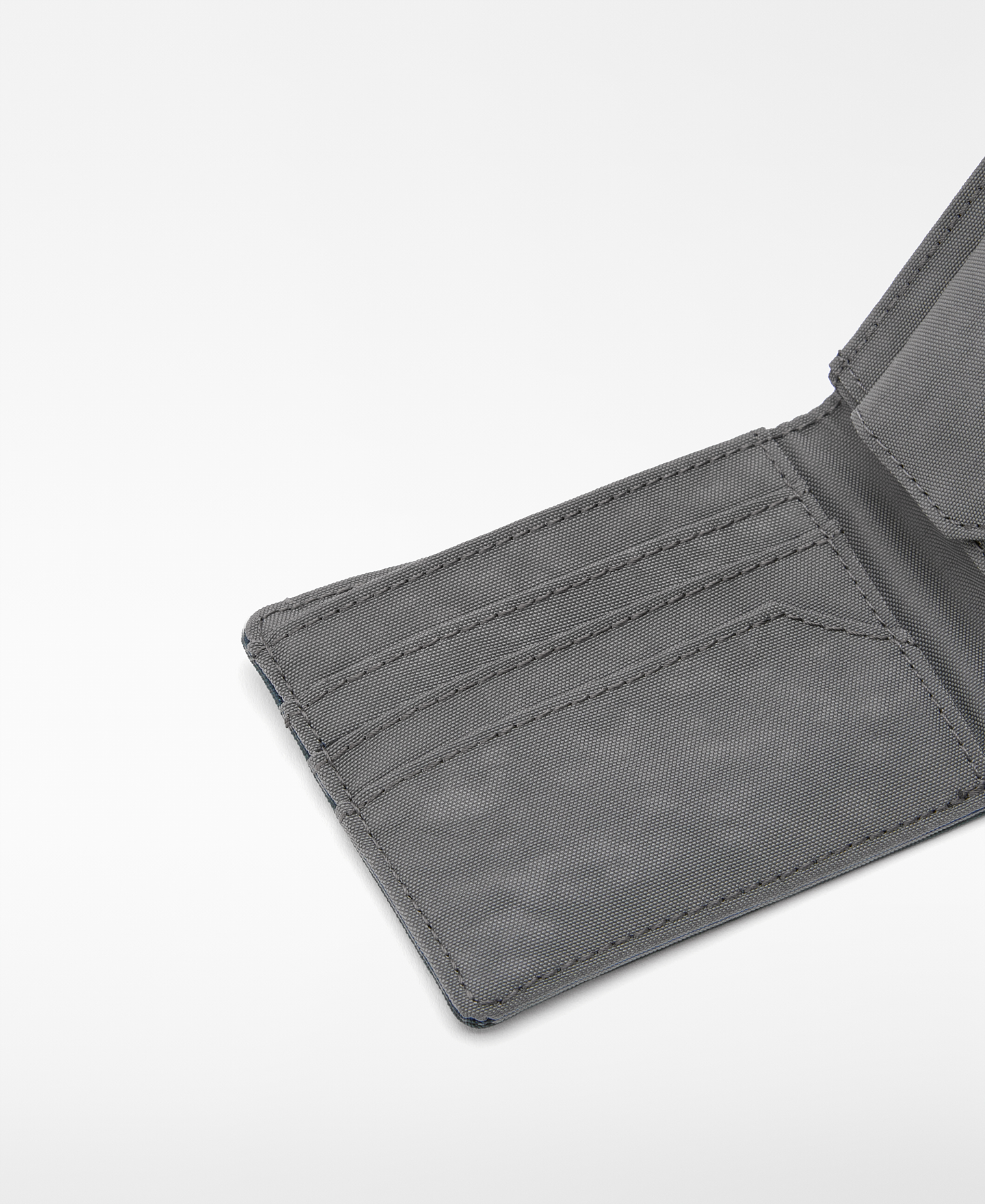 Cartera desplegable nailon image number 2