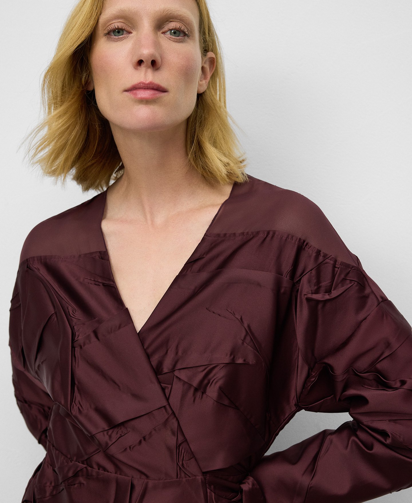 Robe froissée en tissu contrasté pour femme image number 3