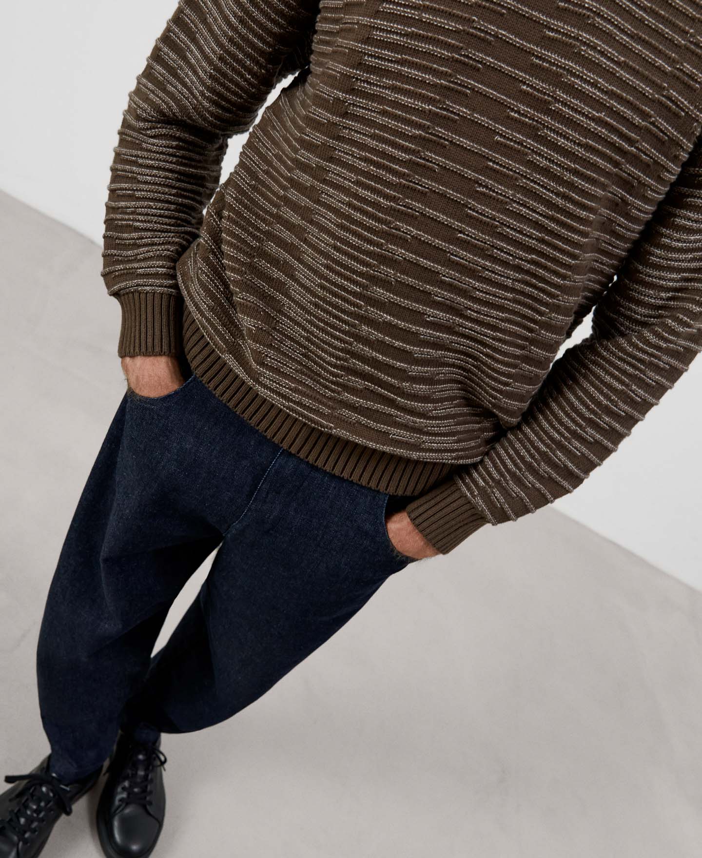 Organic cotton sweater image number 3