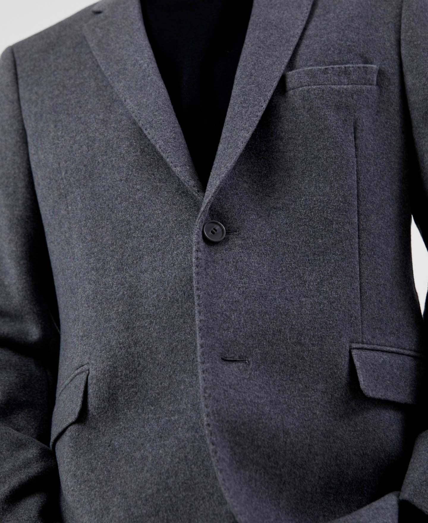Merino wool and cashmere blazer image number 3