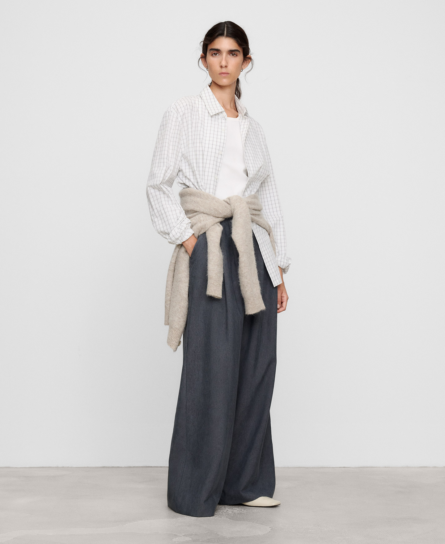 Micro-corduroy double-pleated trousers image number 1