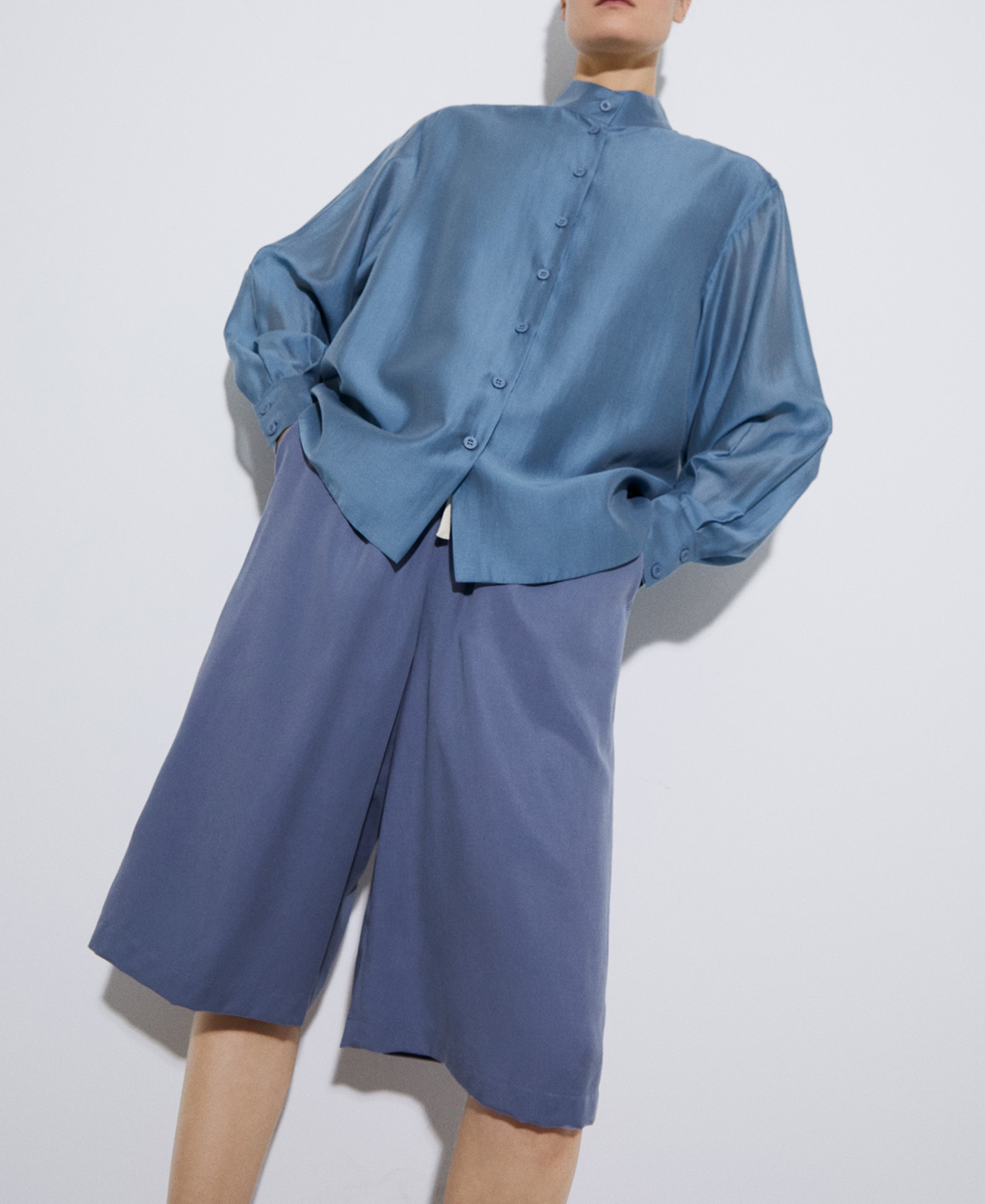 TENCEL™ lyocell Flowing Bermuda shorts image number 0