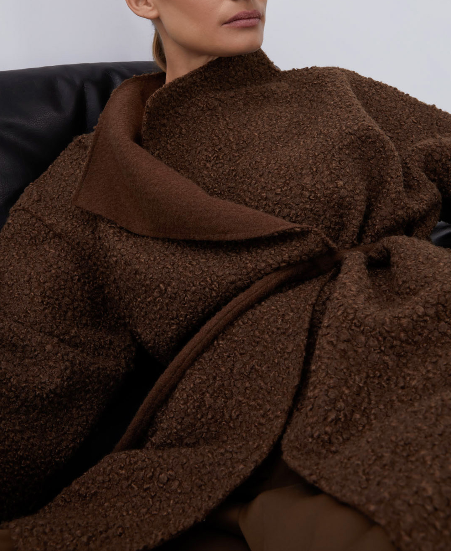 Wrap coat with chimney collar image number 3