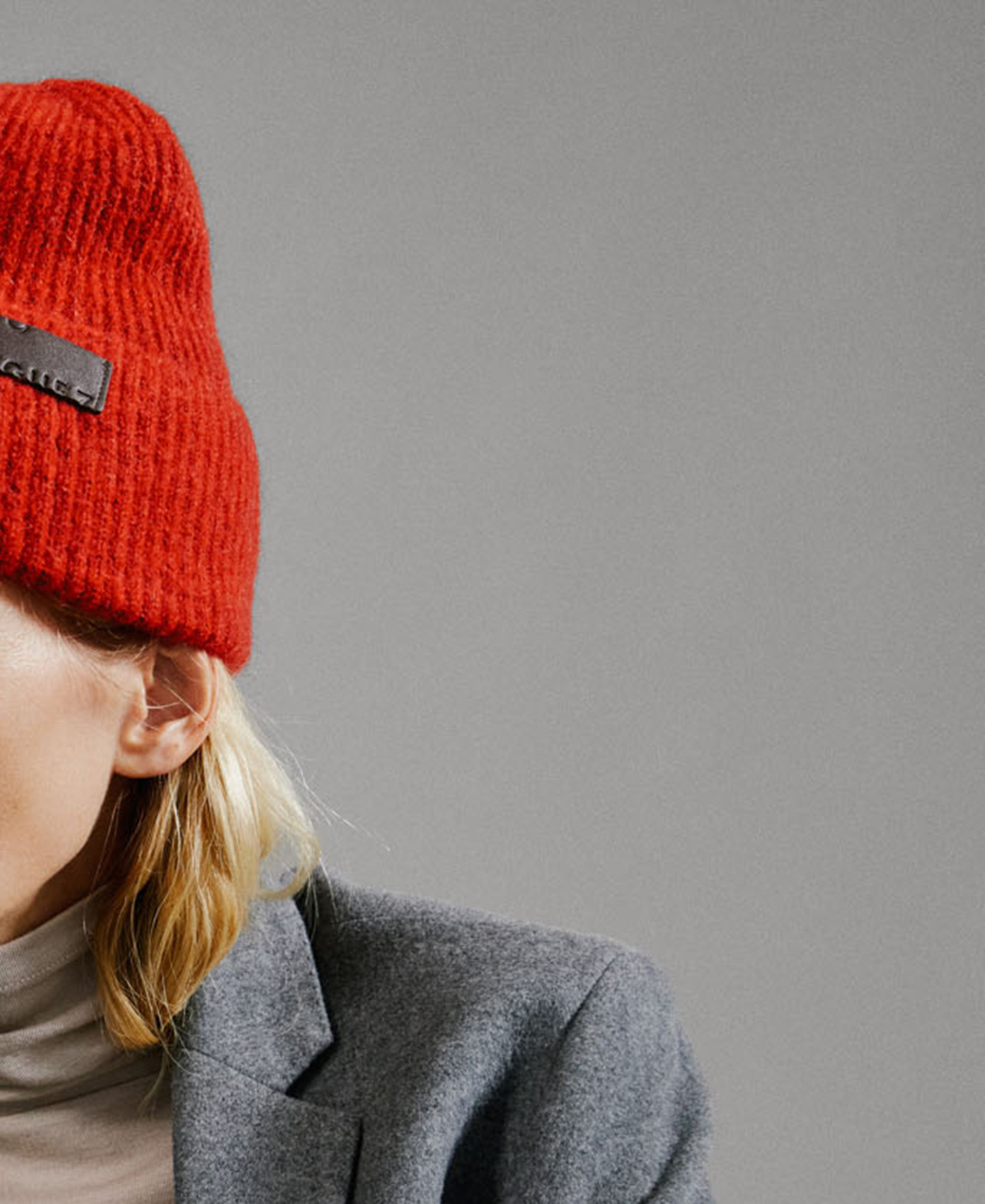 Wool and alpaca knitted beanie cap image number 4