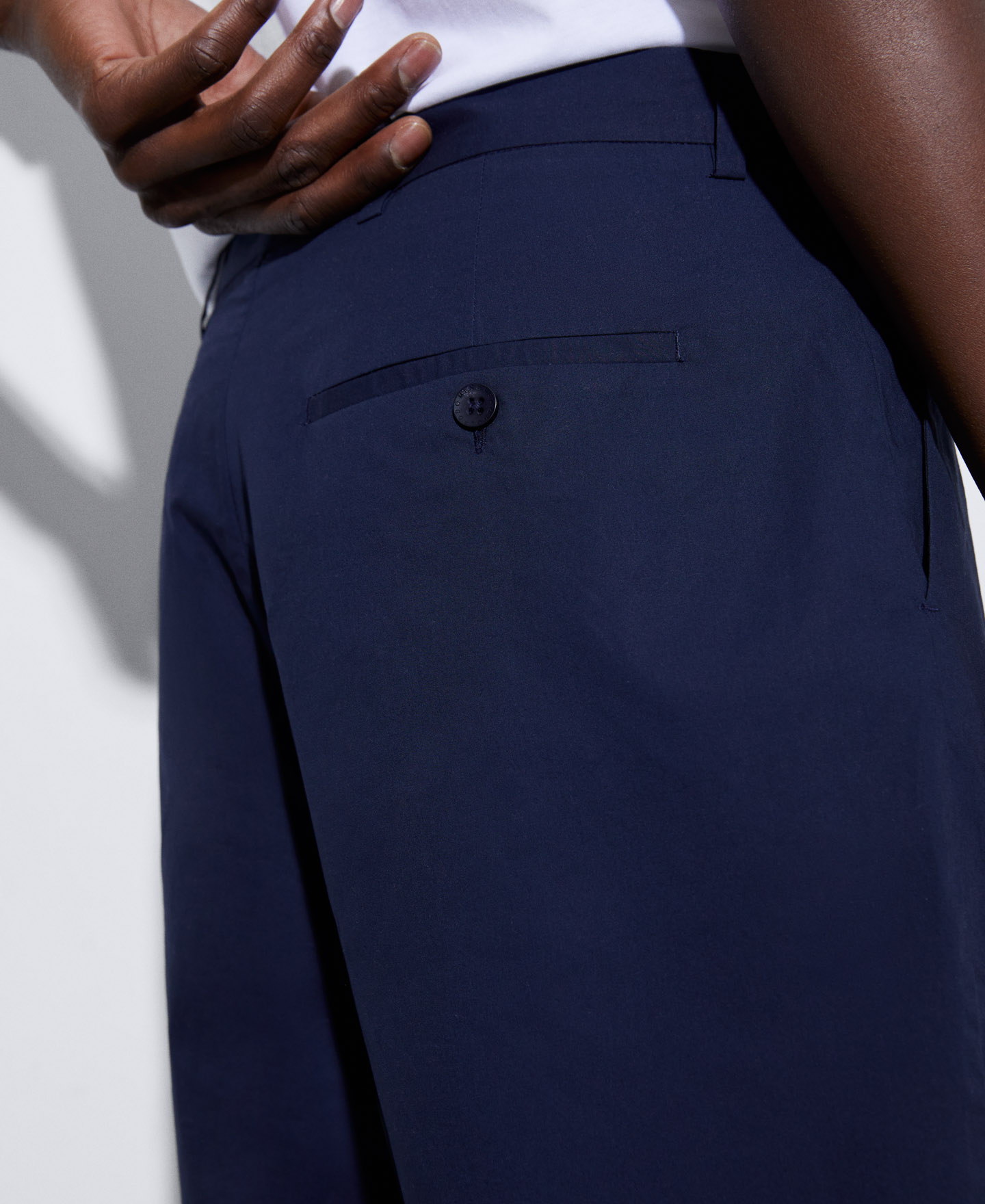 Cotton poplin Bermuda shorts image number 3