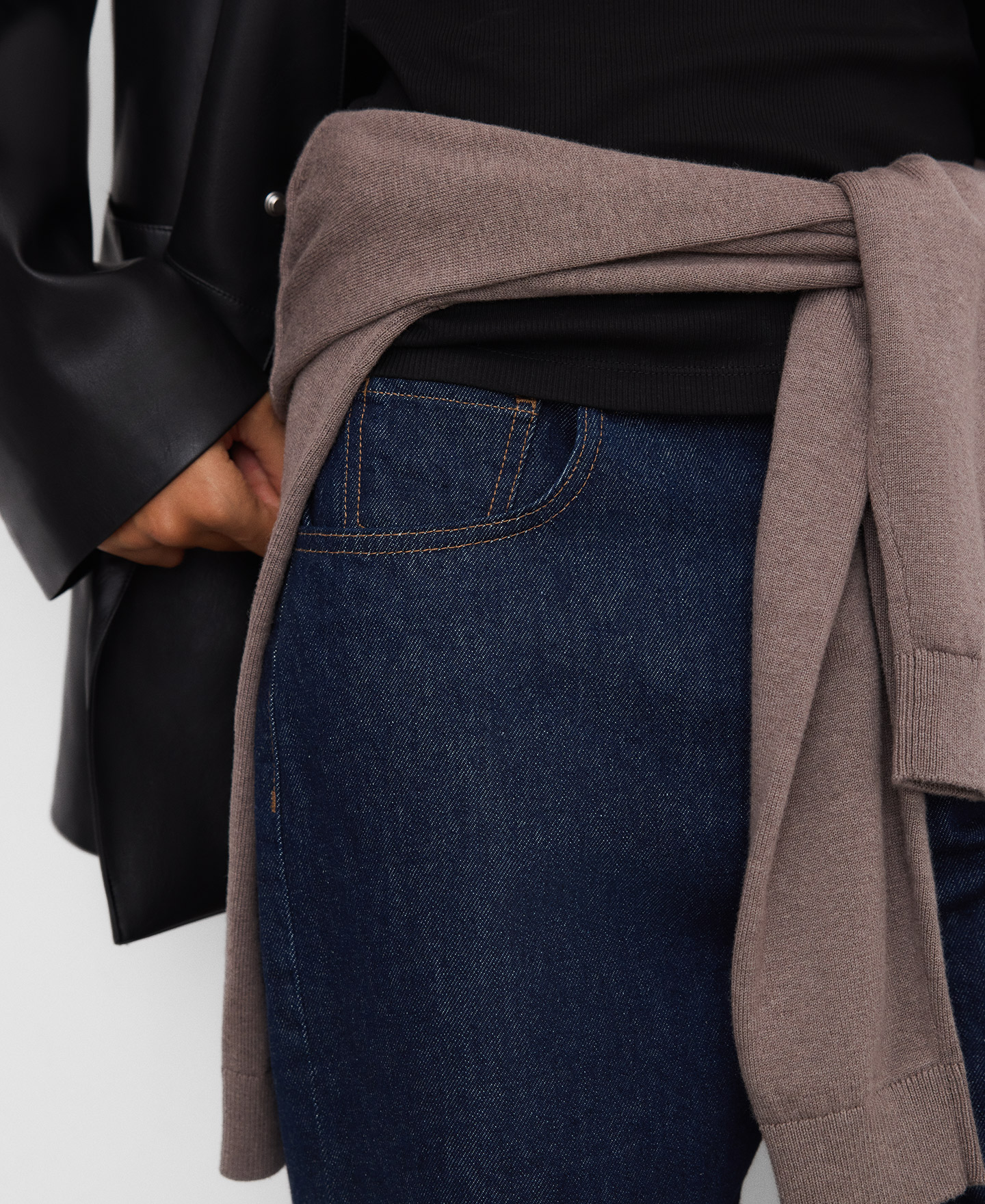 Pantal&oacute;n denim algod&oacute;n pierna recta image number 3