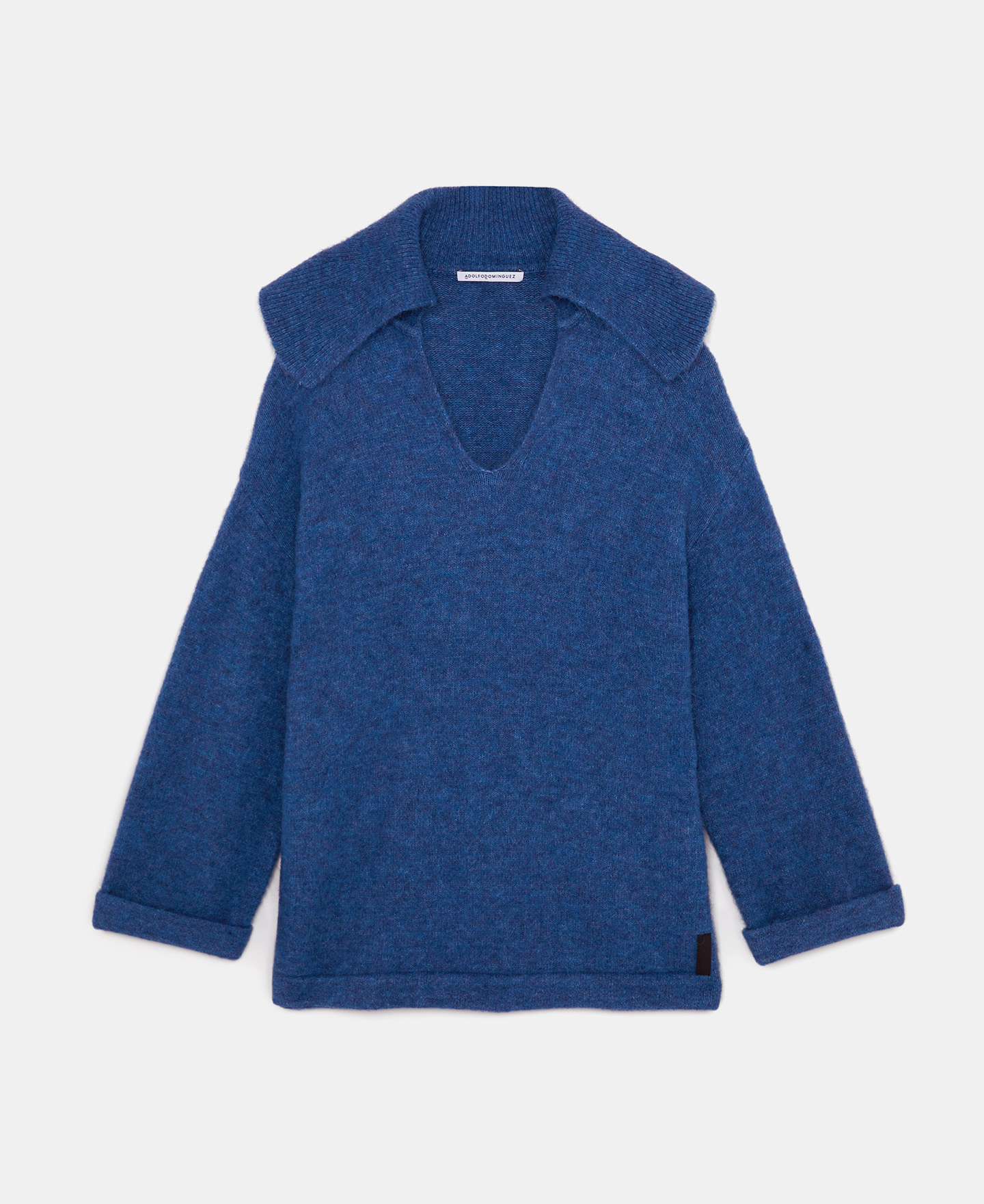 V-neck sweater in alpaca image number 4
