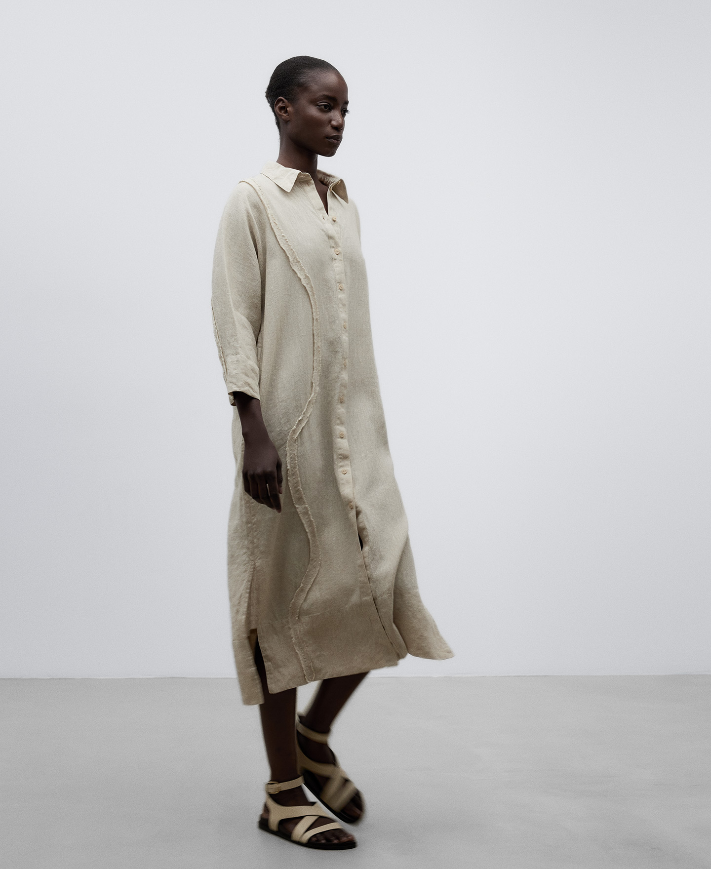 Shirt-like dress stitching detail woman image number 1