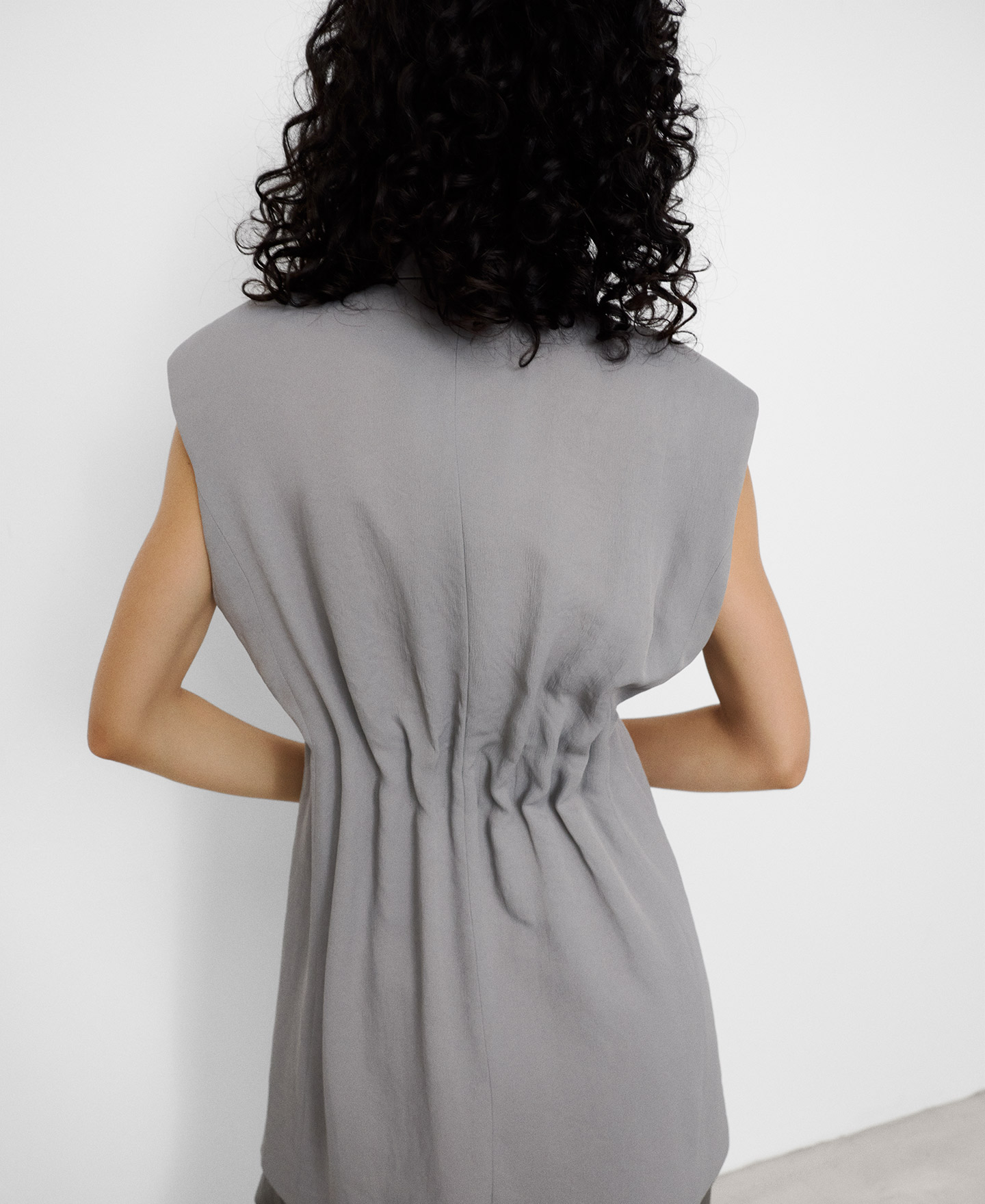 Tailored short dress with fitted waist image number 2