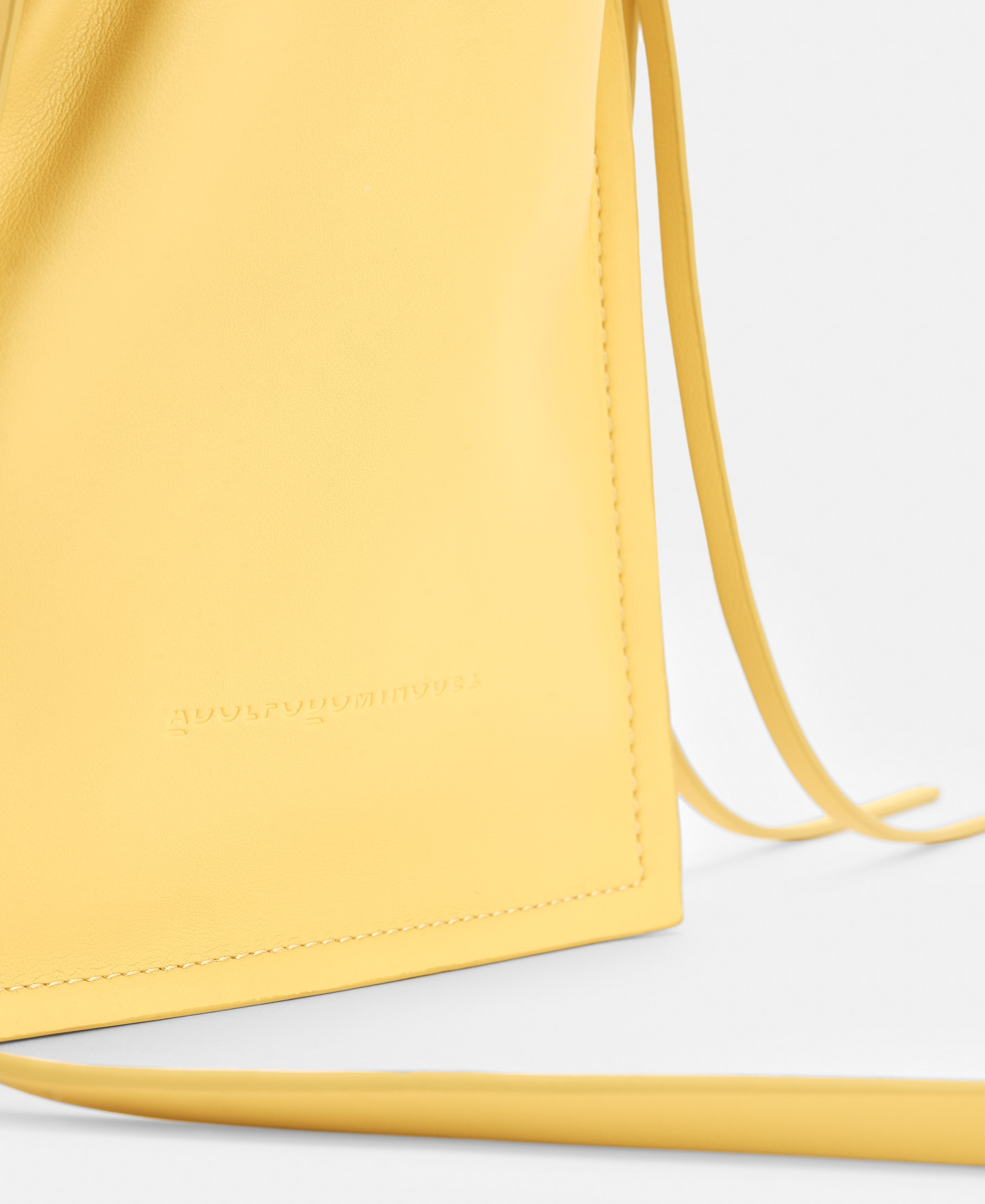 Recycled polyurethane small shoulder bag image number 3