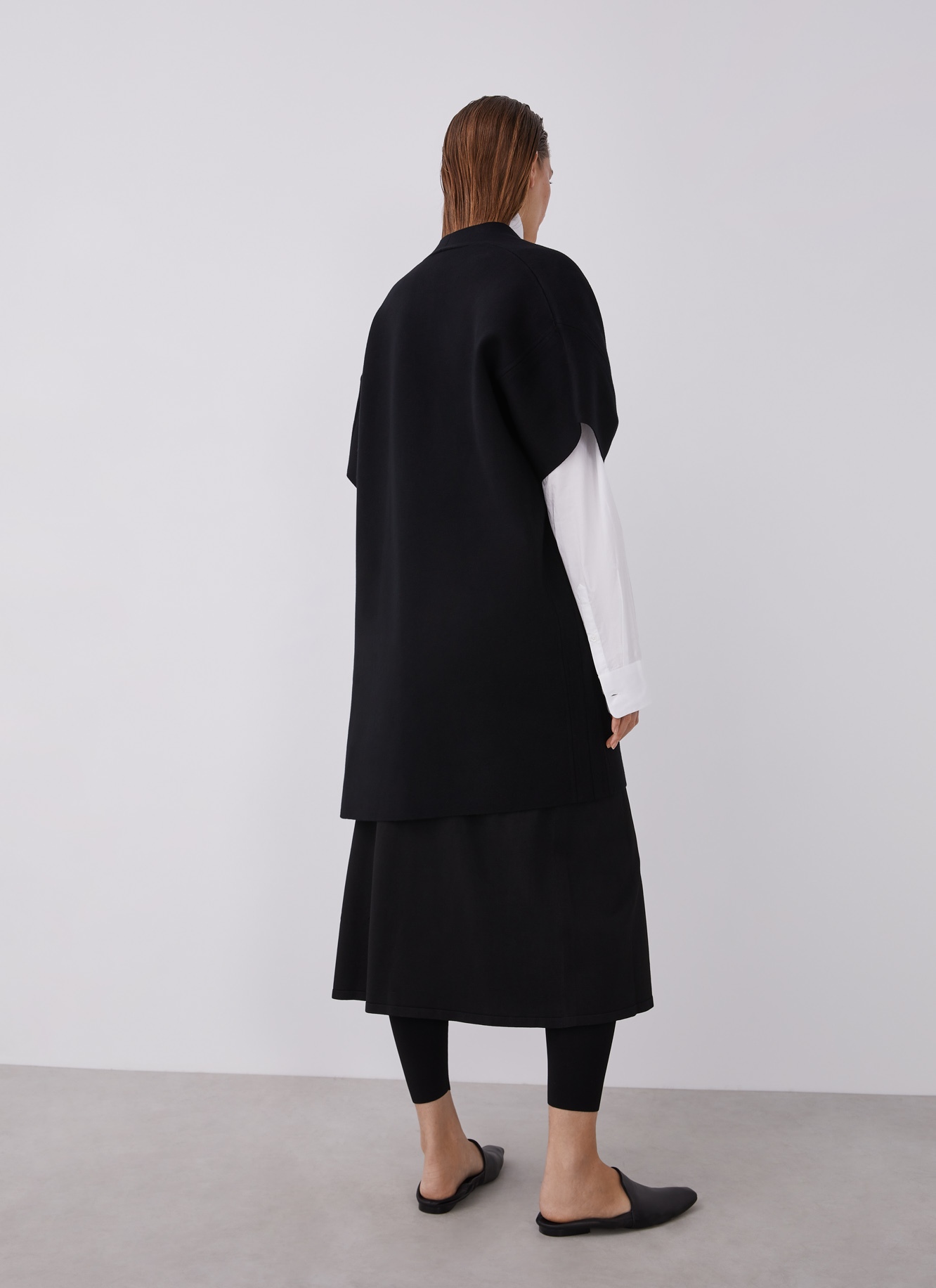 Cerrojillo knit cape image number 1