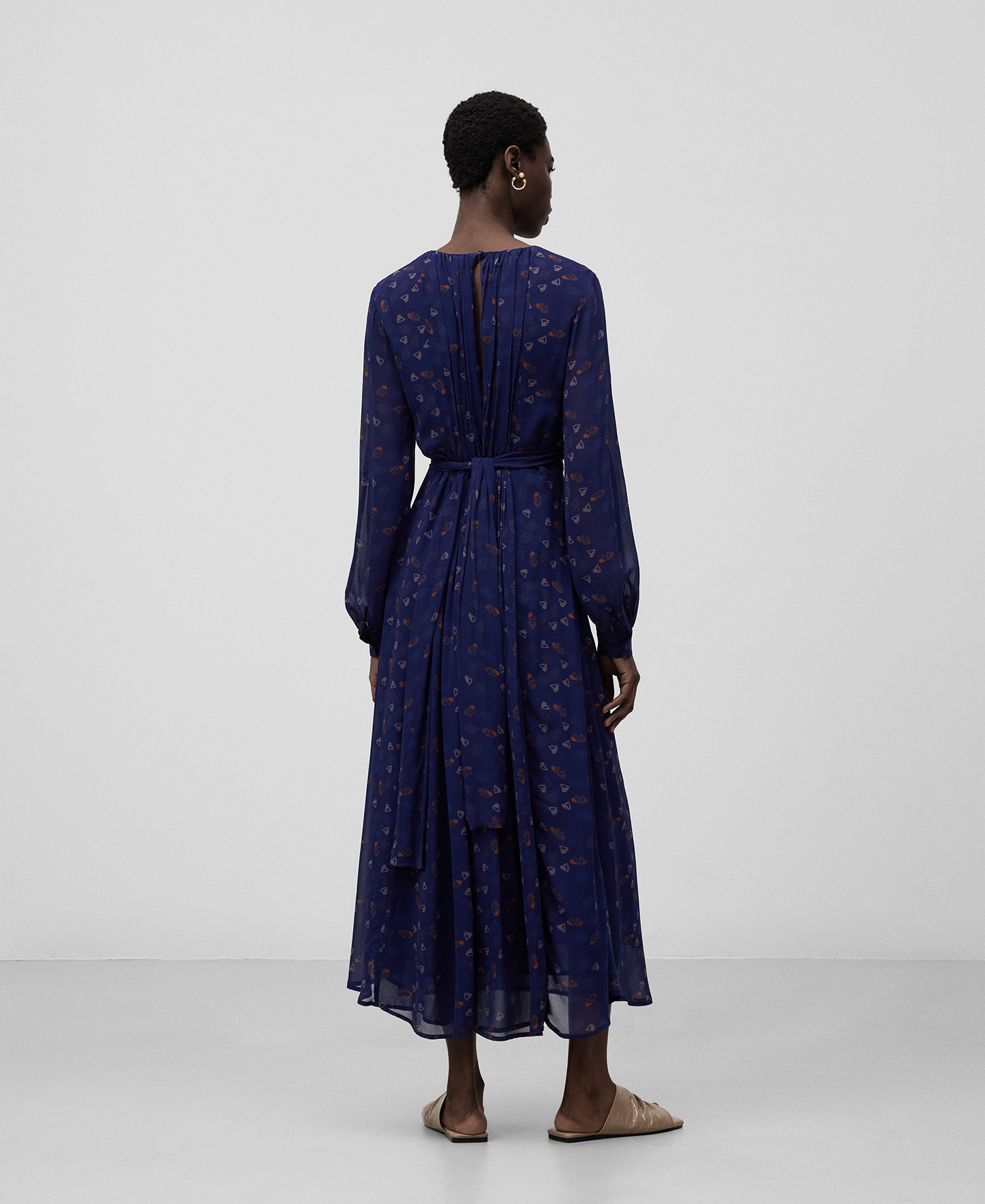 Langes Damenkleid mit Print image number 2