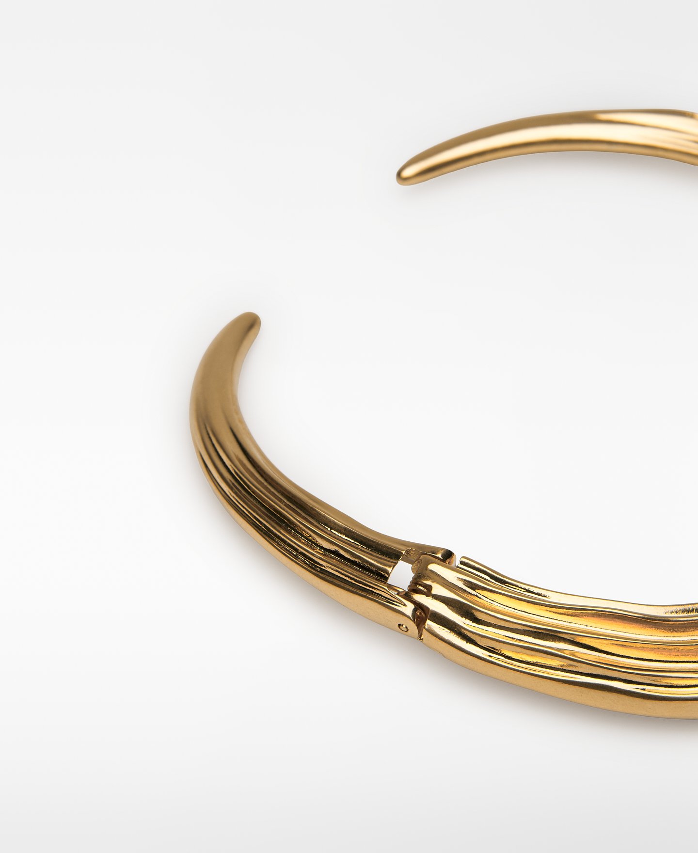 Metall-Choker mit Relief für Frauen image number 2