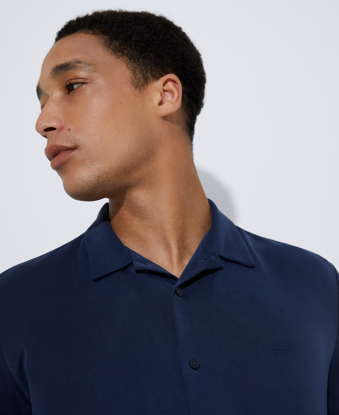 Polo en modal responsable image number 3