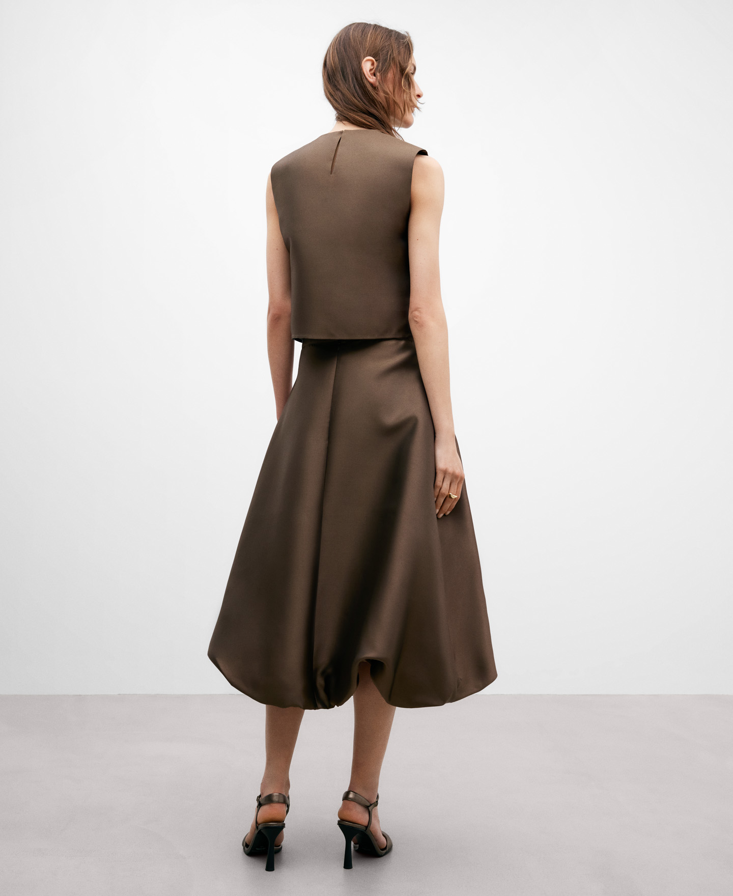 Falda abullonada cintura alta image number 2