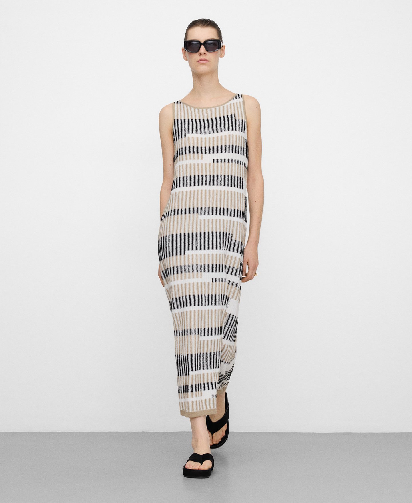 Vestido punto jacquard rayas irregulares image number 0